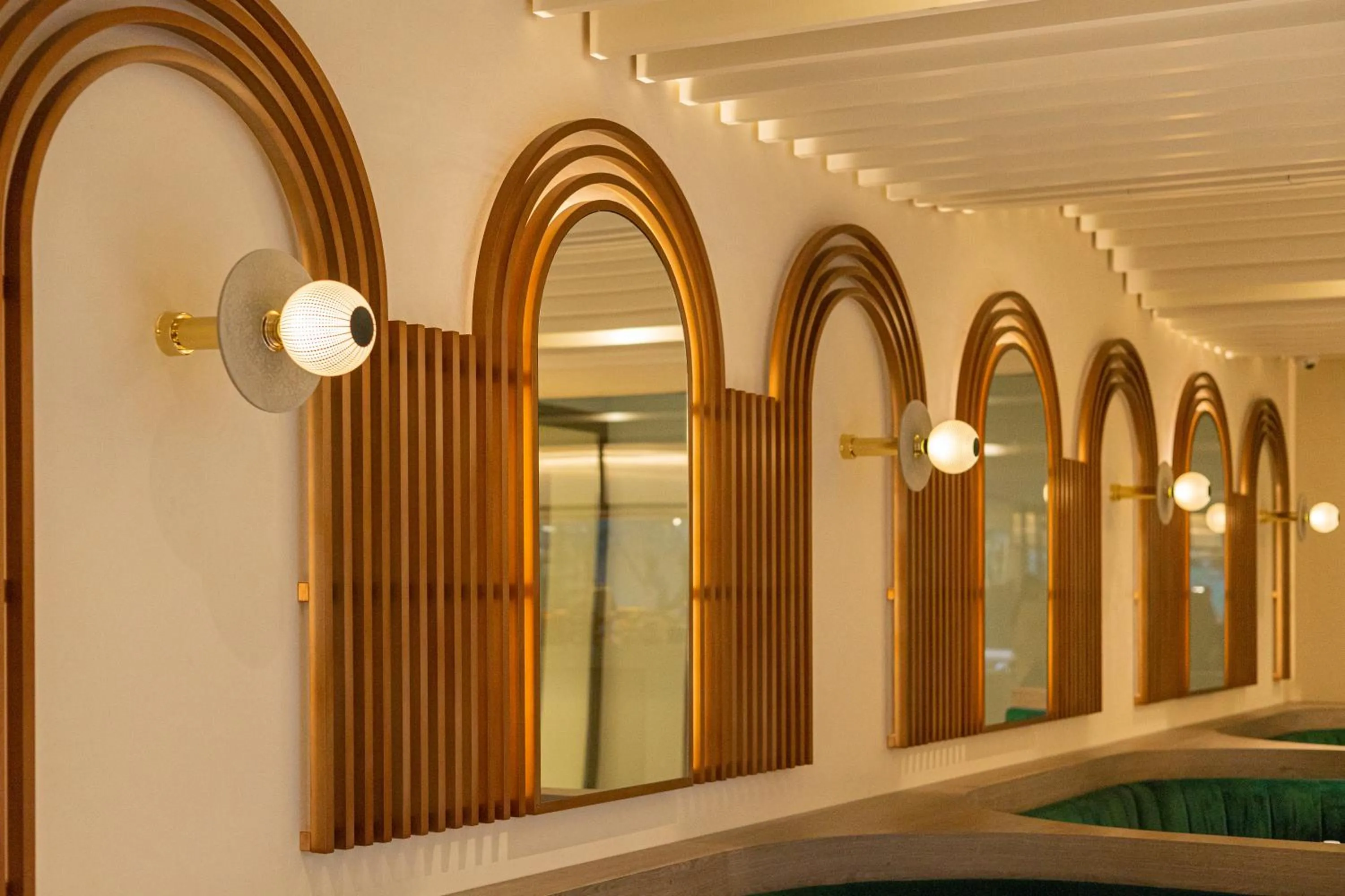 Restaurant/places to eat in LUSTER Hotel