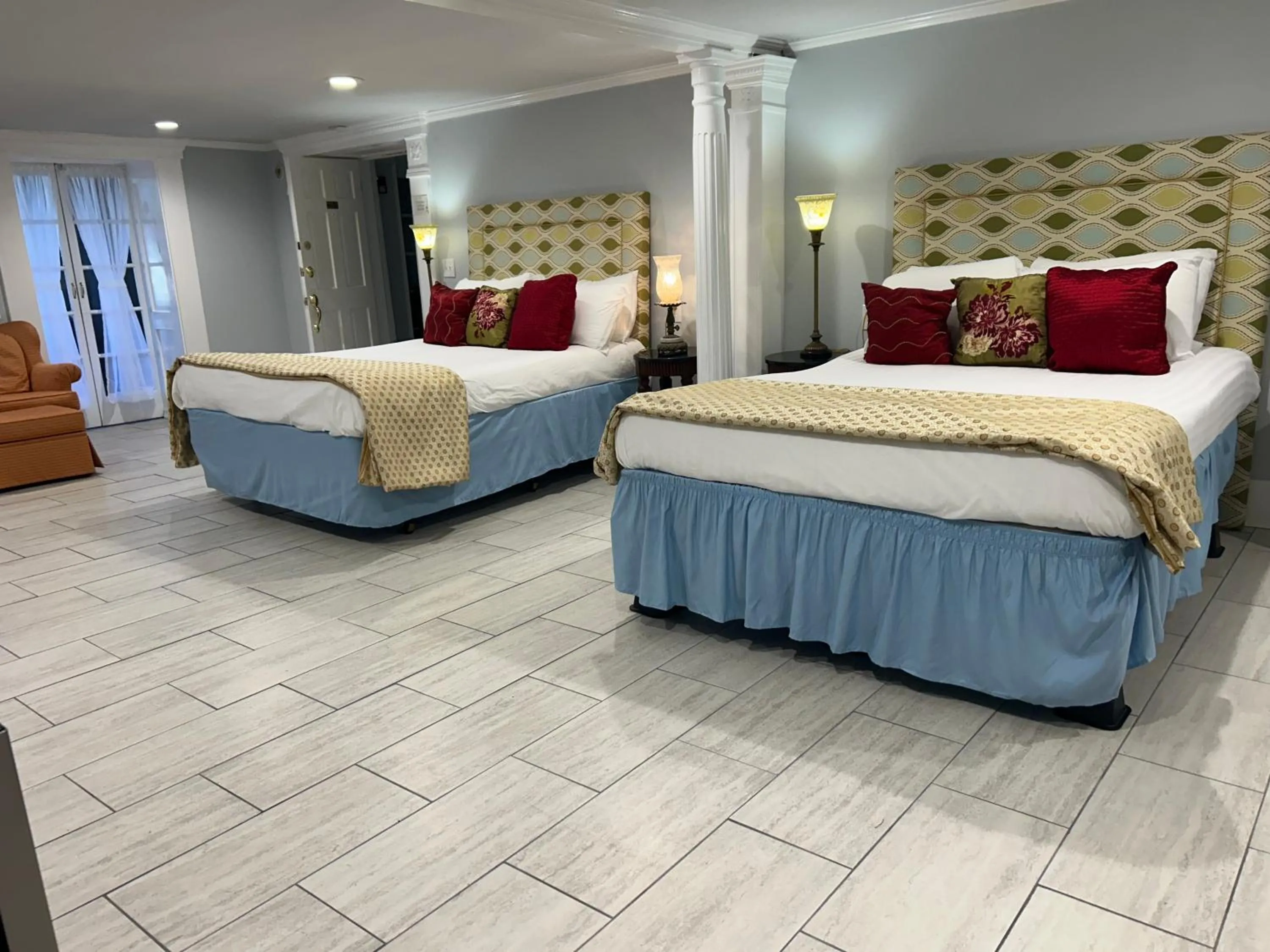 Photo of the whole room, Bed in The Inn at Cedar Grove