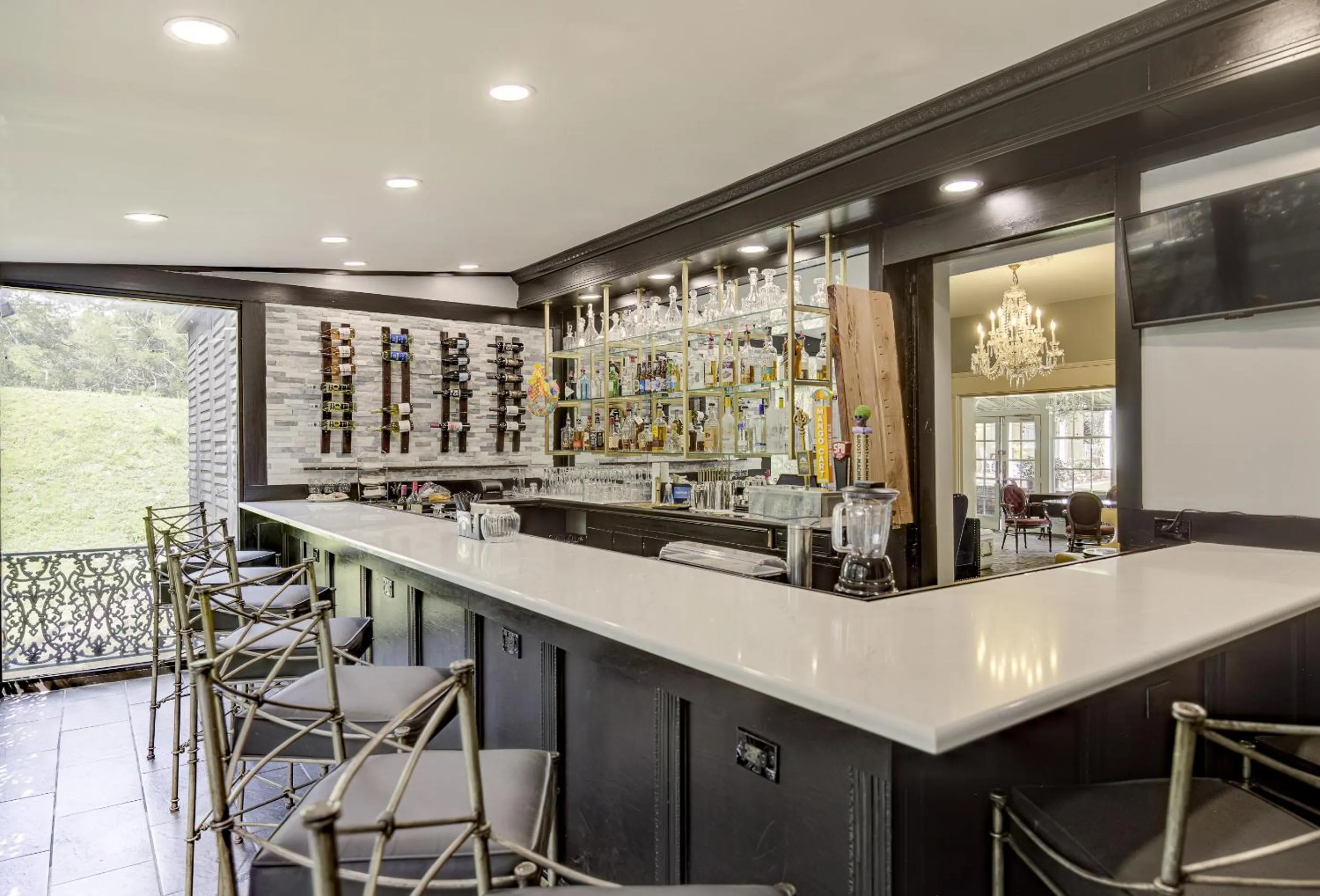 Restaurant/places to eat in The Inn at Cedar Grove