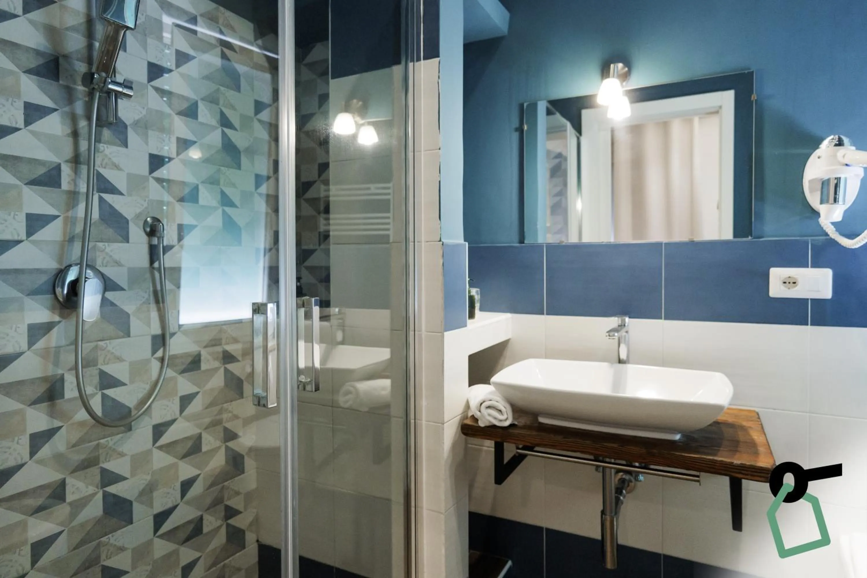 Bathroom in HOTIDAY Room Collection - Napoli Botanique