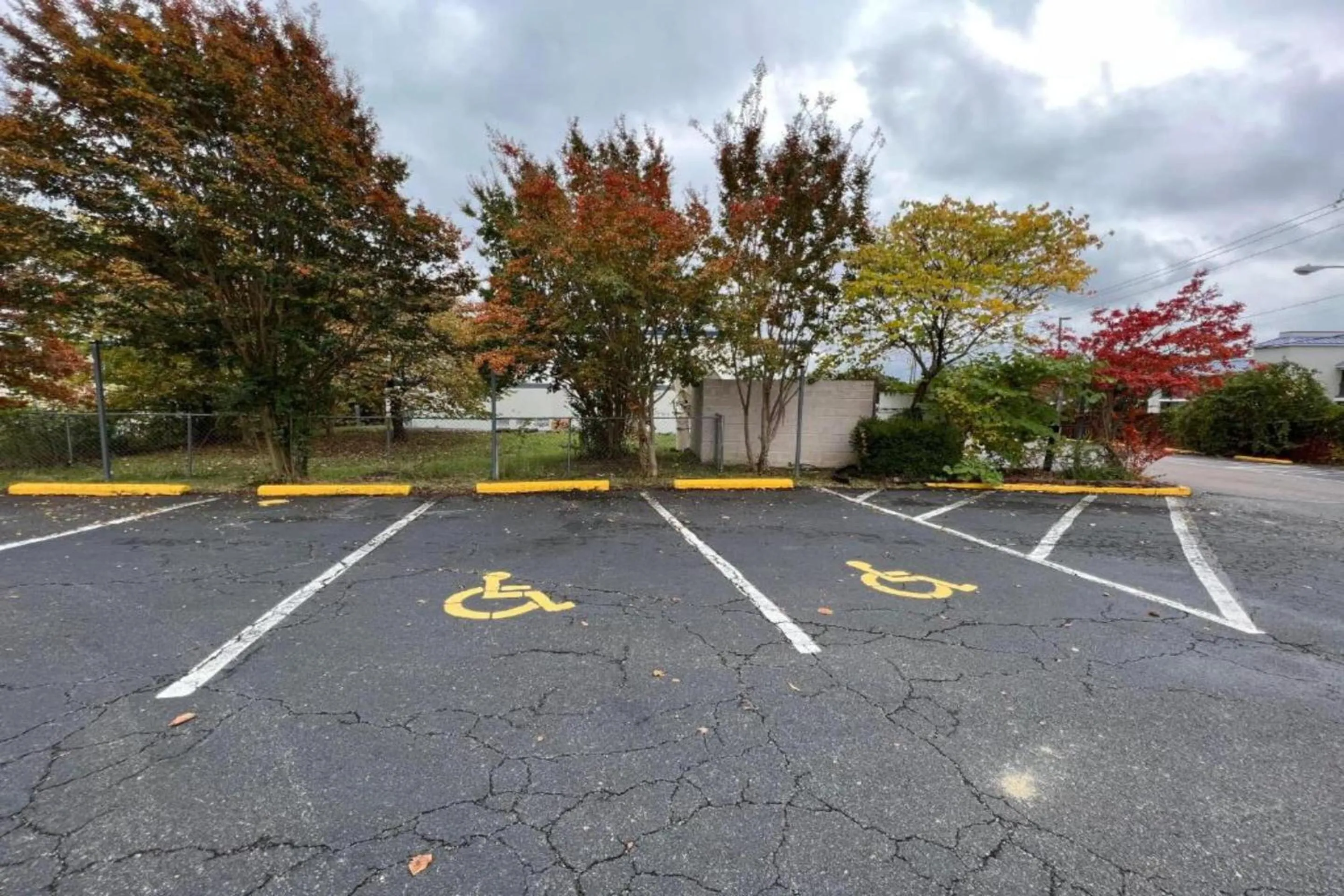 On site in Ashland Studio Inn Richmond North near Kings Dominion -Listing Partner