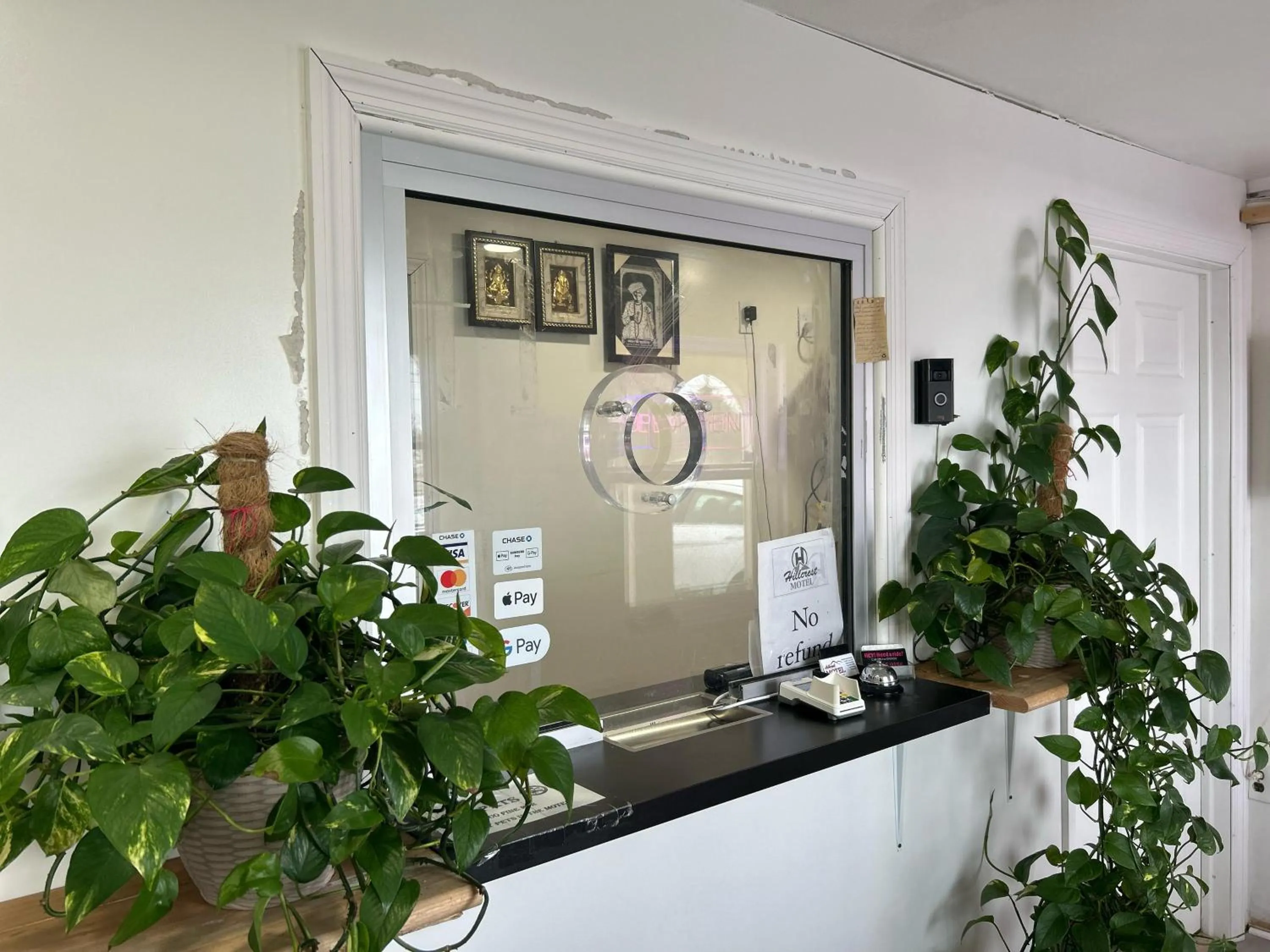 Lobby or reception in Hillcrest Motel by Oyo Aurora near Lawrenceburg