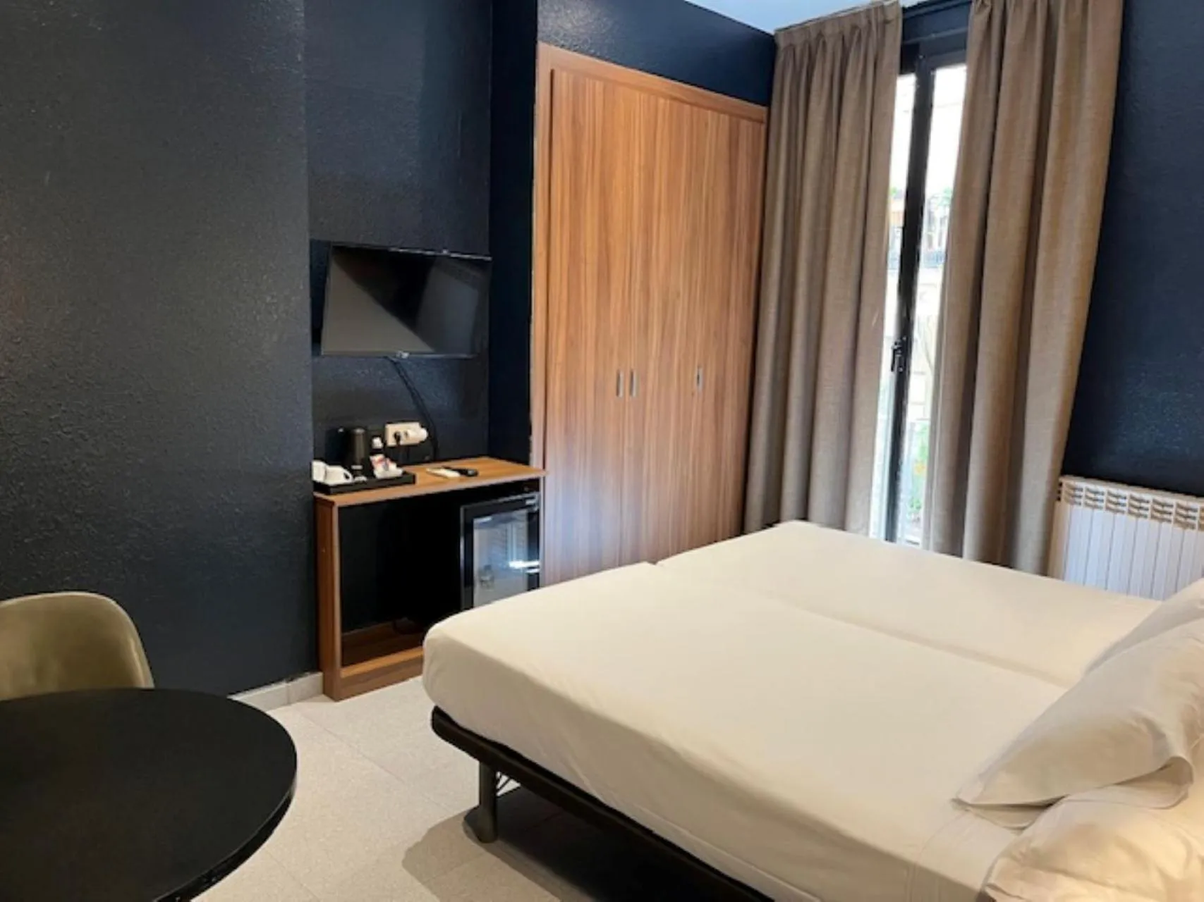 Photo of the whole room, Bed in Hotel Aneto