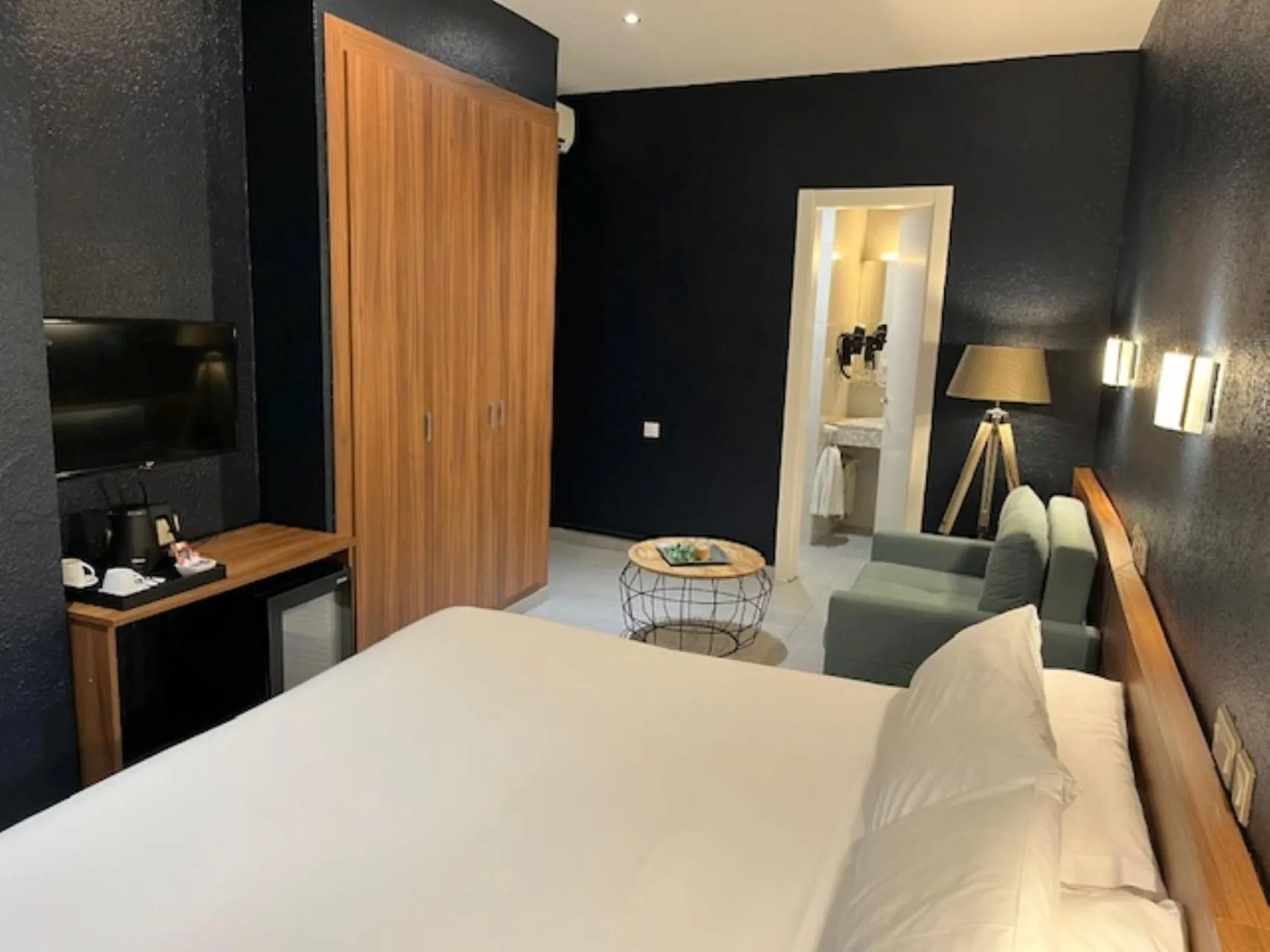 Photo of the whole room, Bed in Hotel Aneto