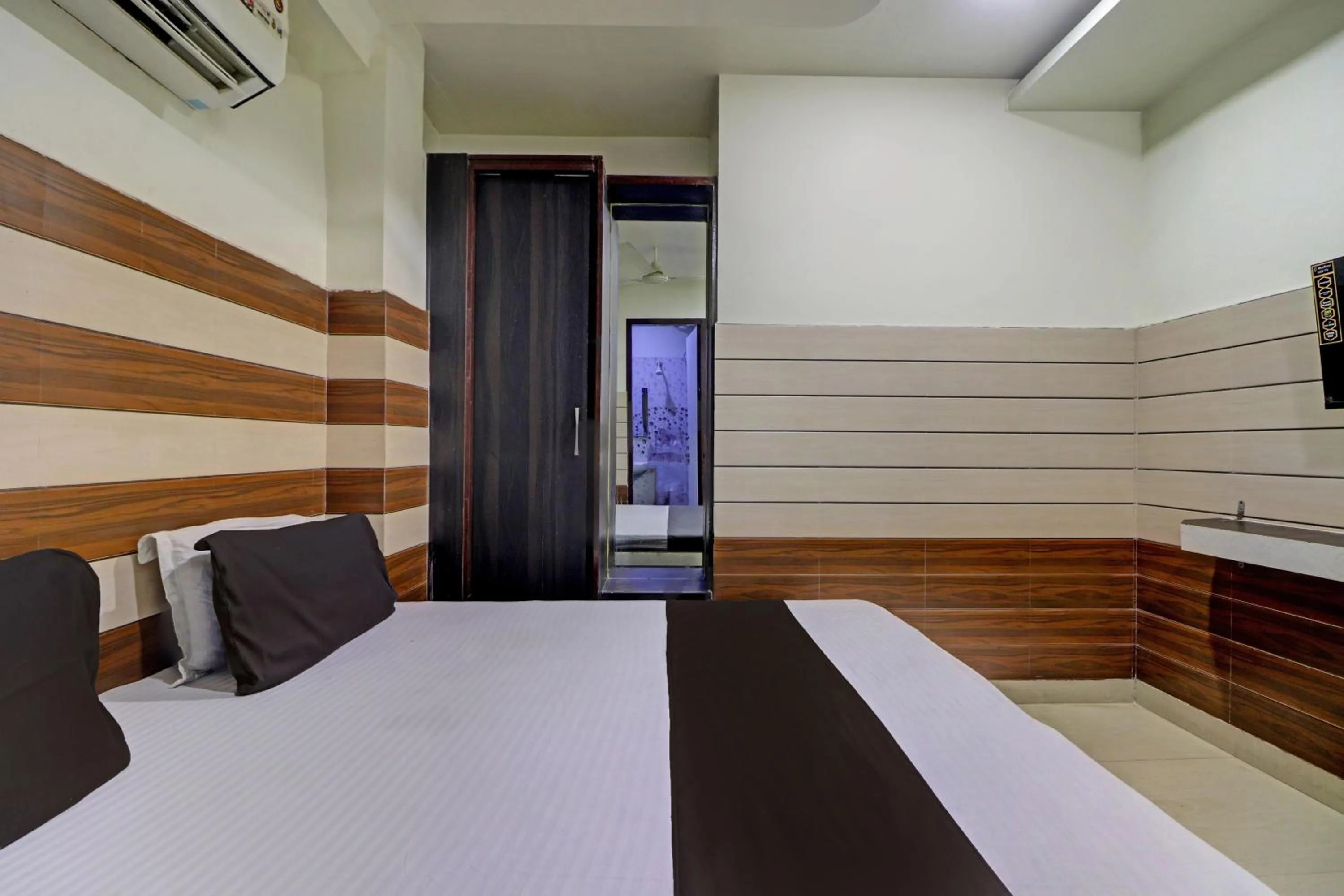 Bedroom, Bed in Collection O The Legend Hotel, Hisar