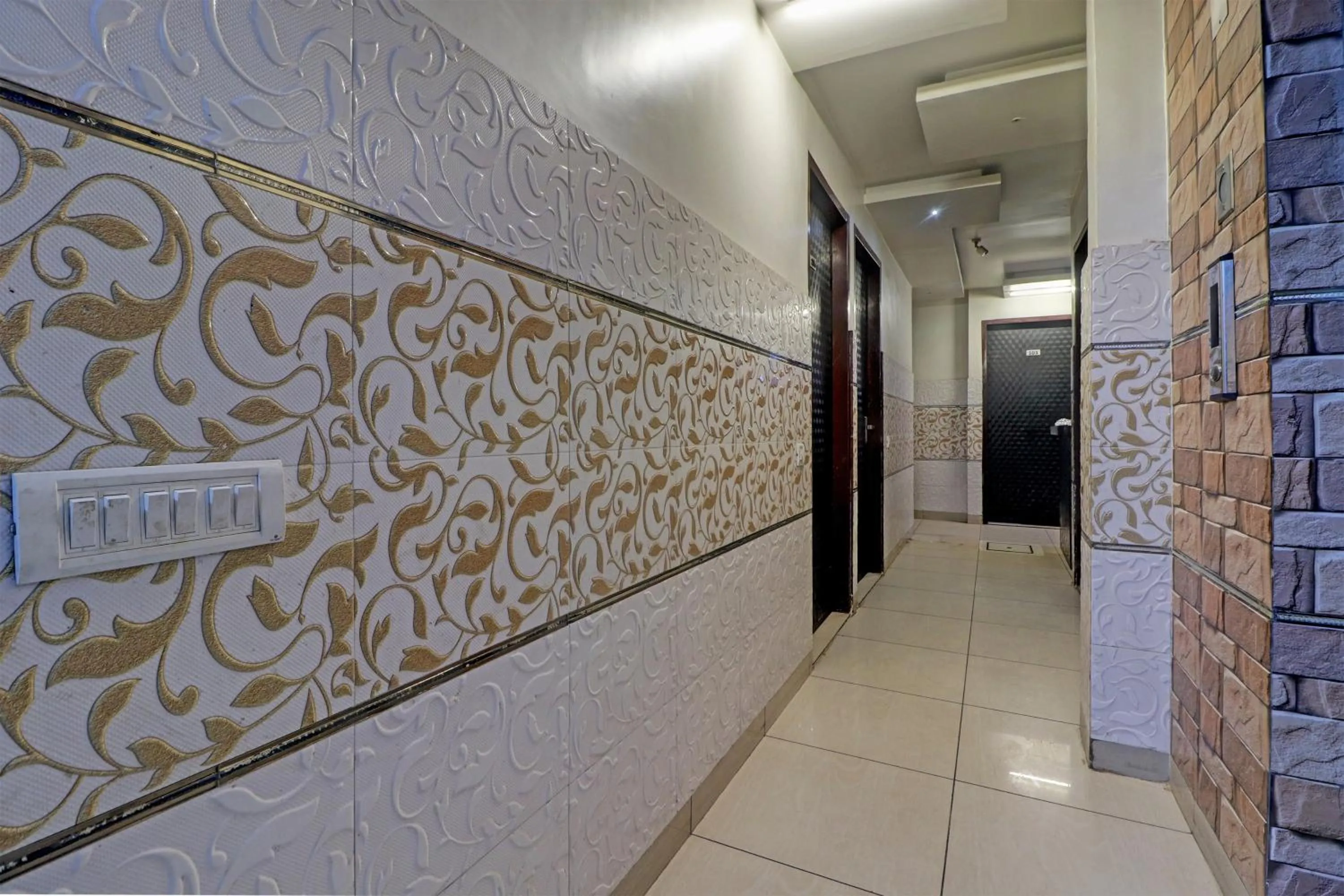 Lobby or reception in Collection O The Legend Hotel, Hisar