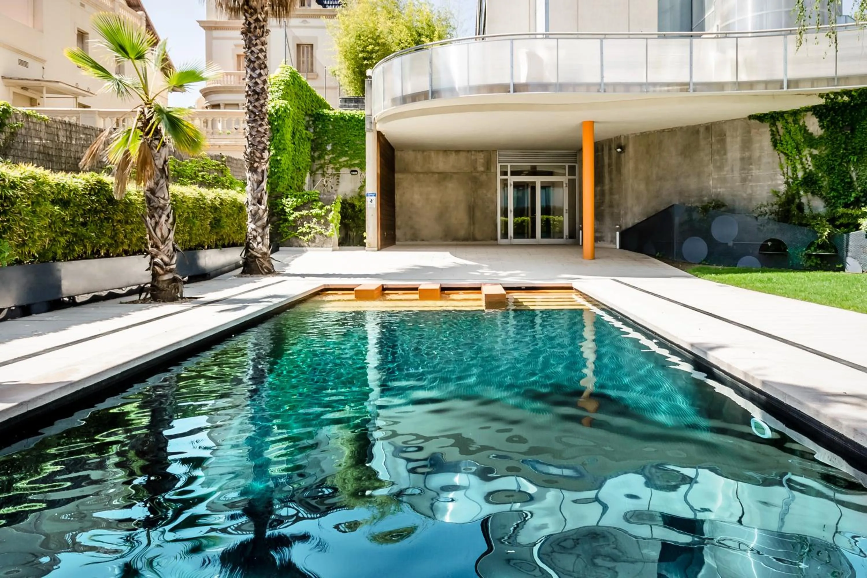 Property building in Ikonik Anglí