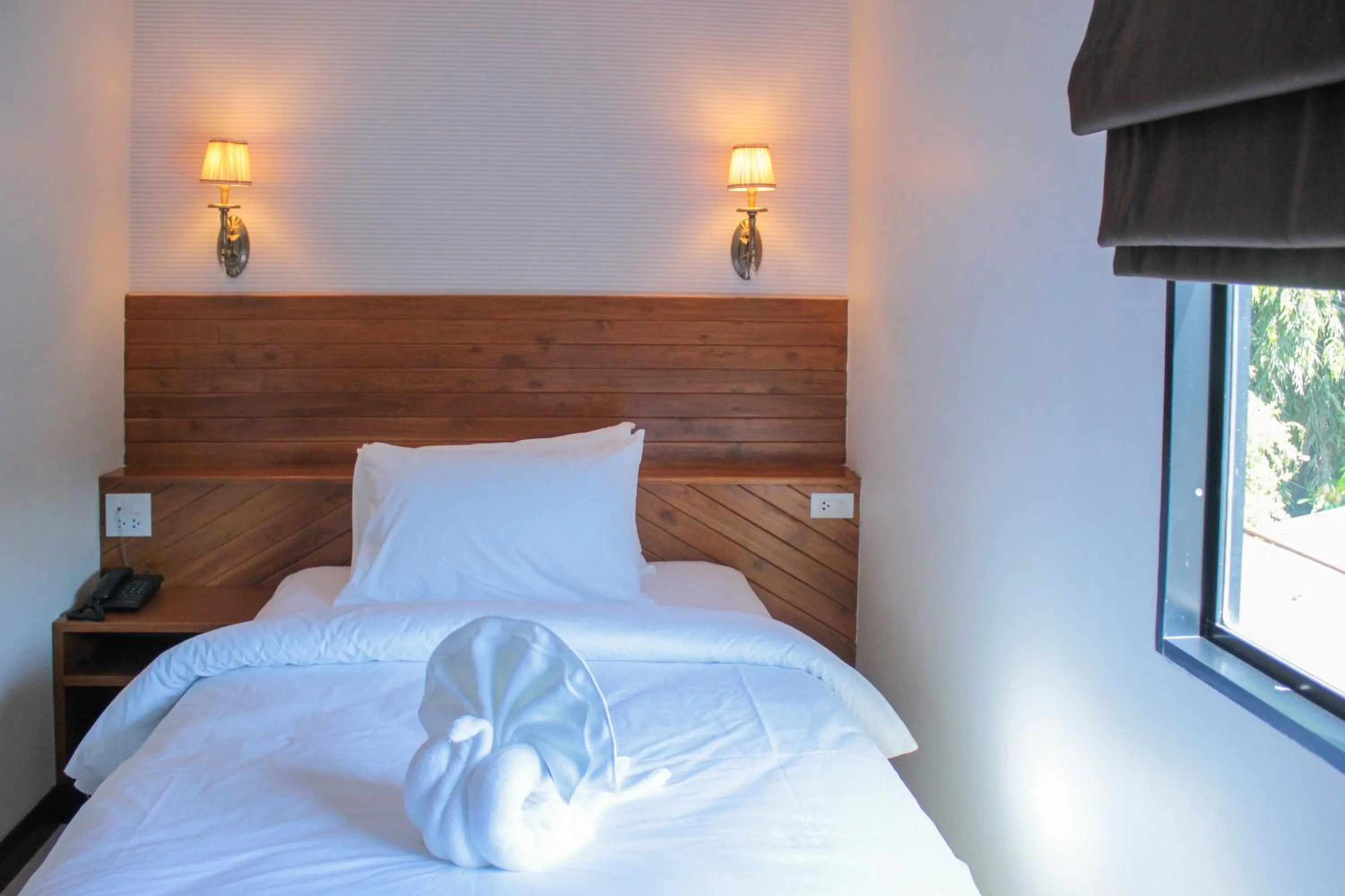 Bed in The Peace River Kwai