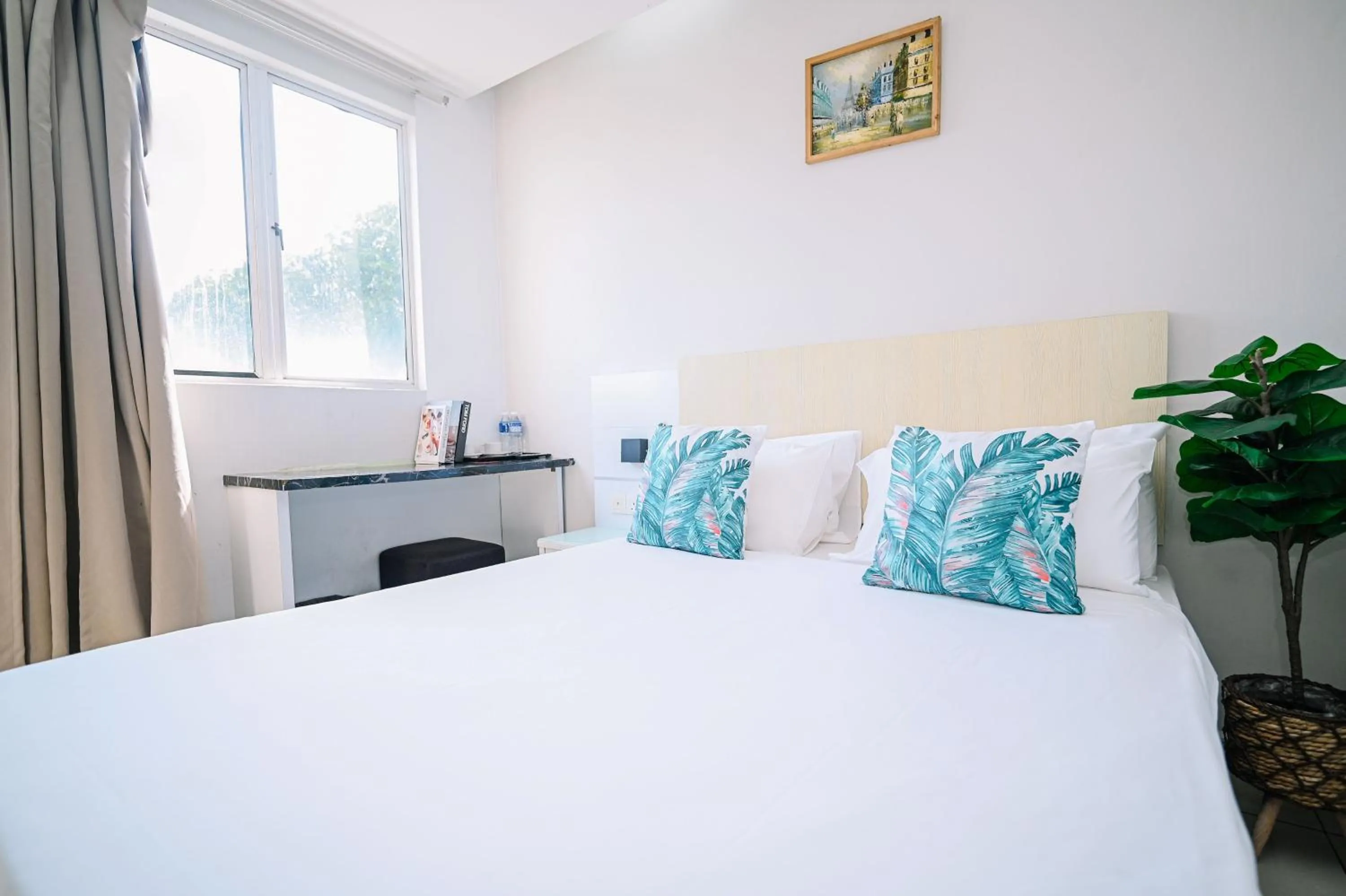 Bed in Swing & Pillows - Subang SS15