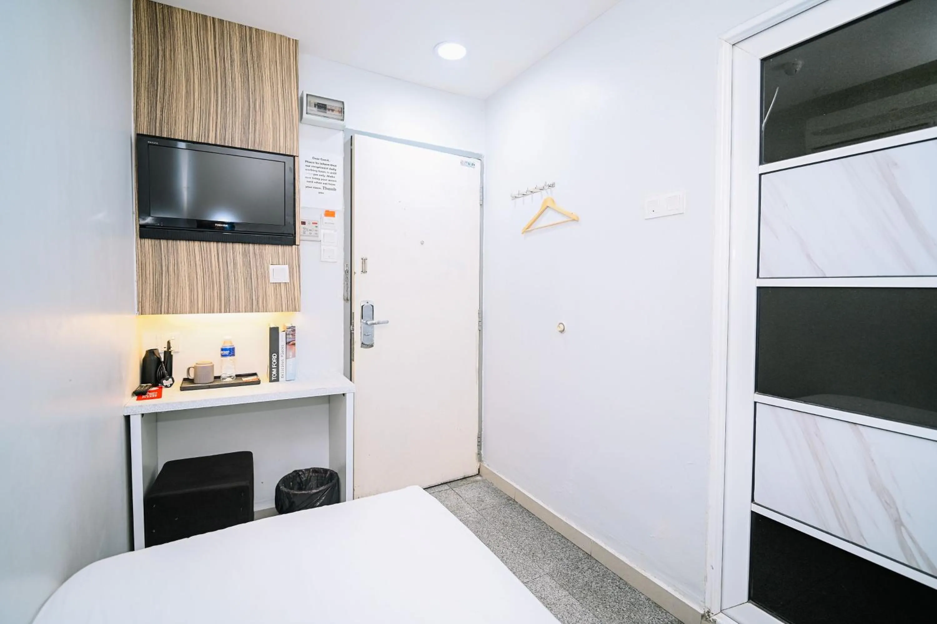 Bed in Swing & Pillows - Subang SS15