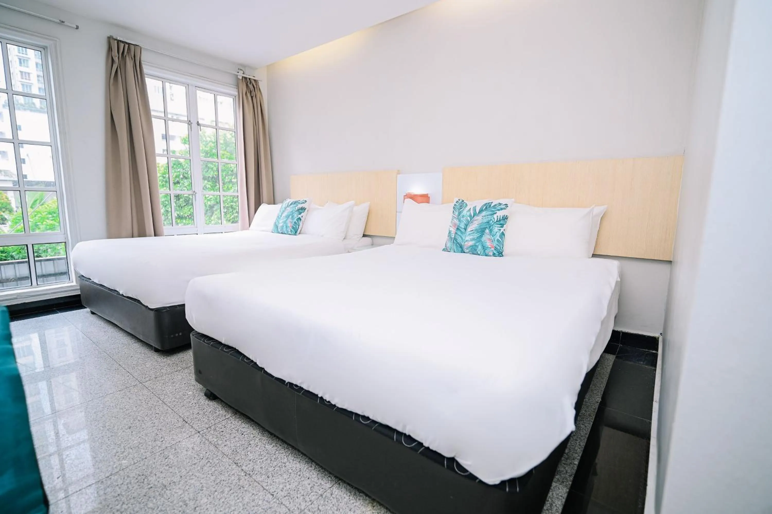 Bed in Swing & Pillows - Subang SS15