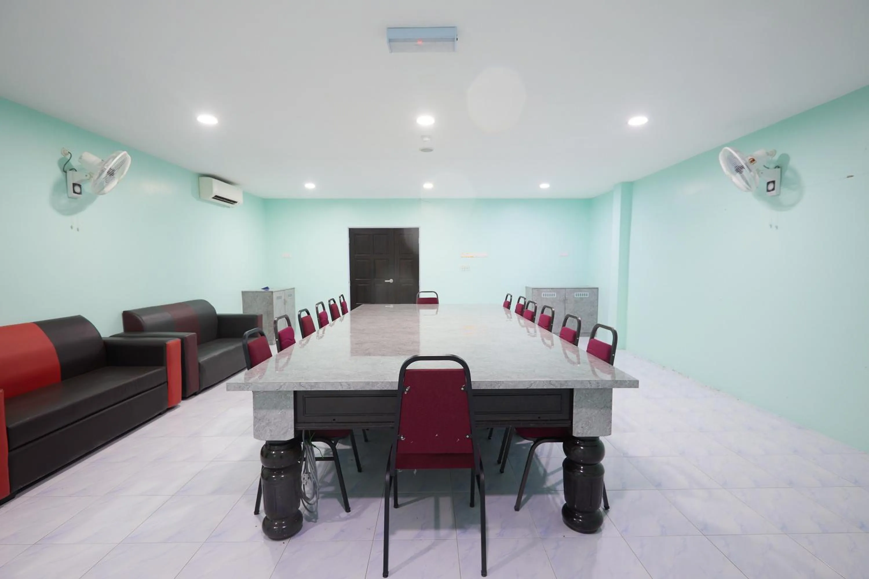 Business facilities in SY JERANTUT HOTEL