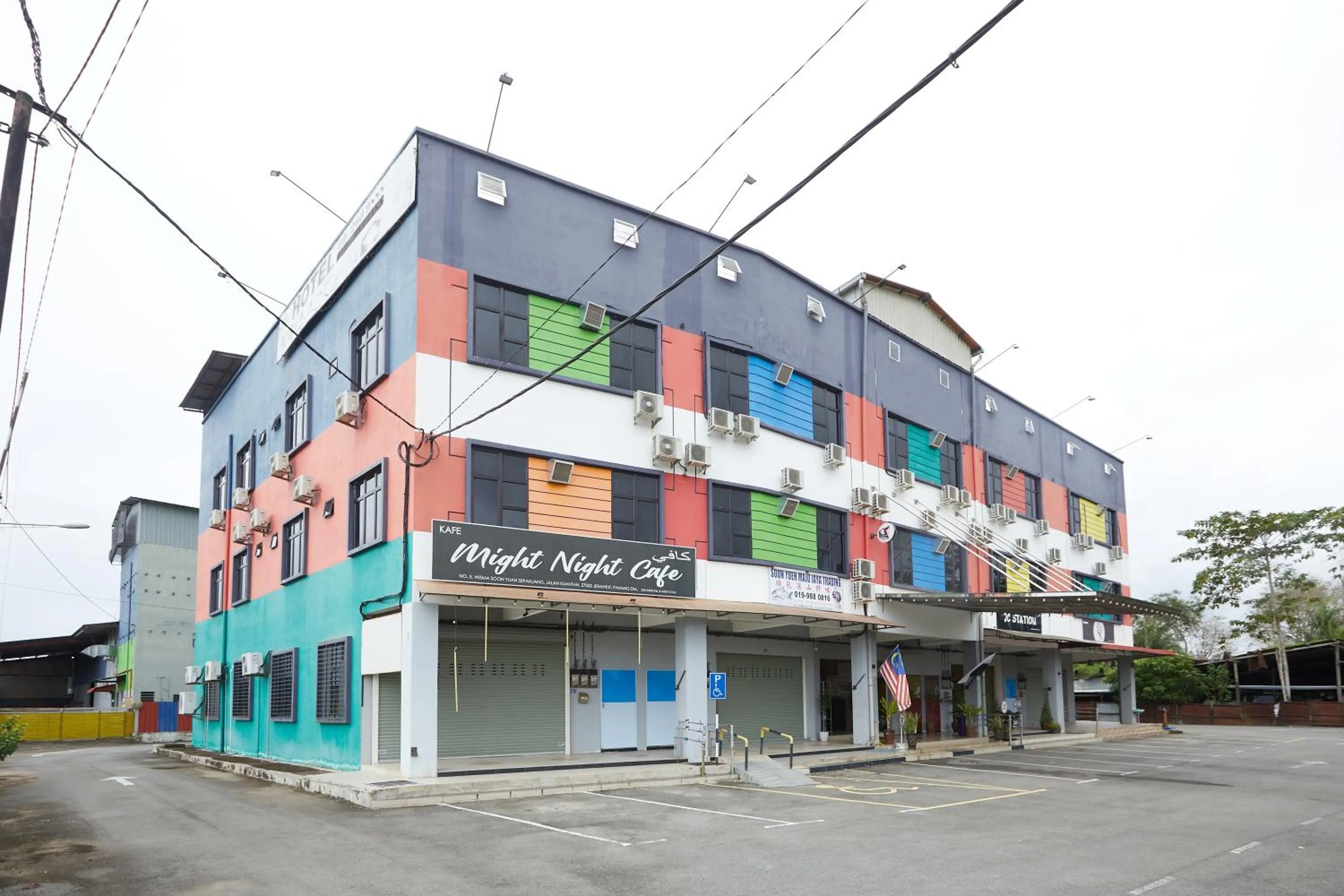 Property building in SY JERANTUT HOTEL