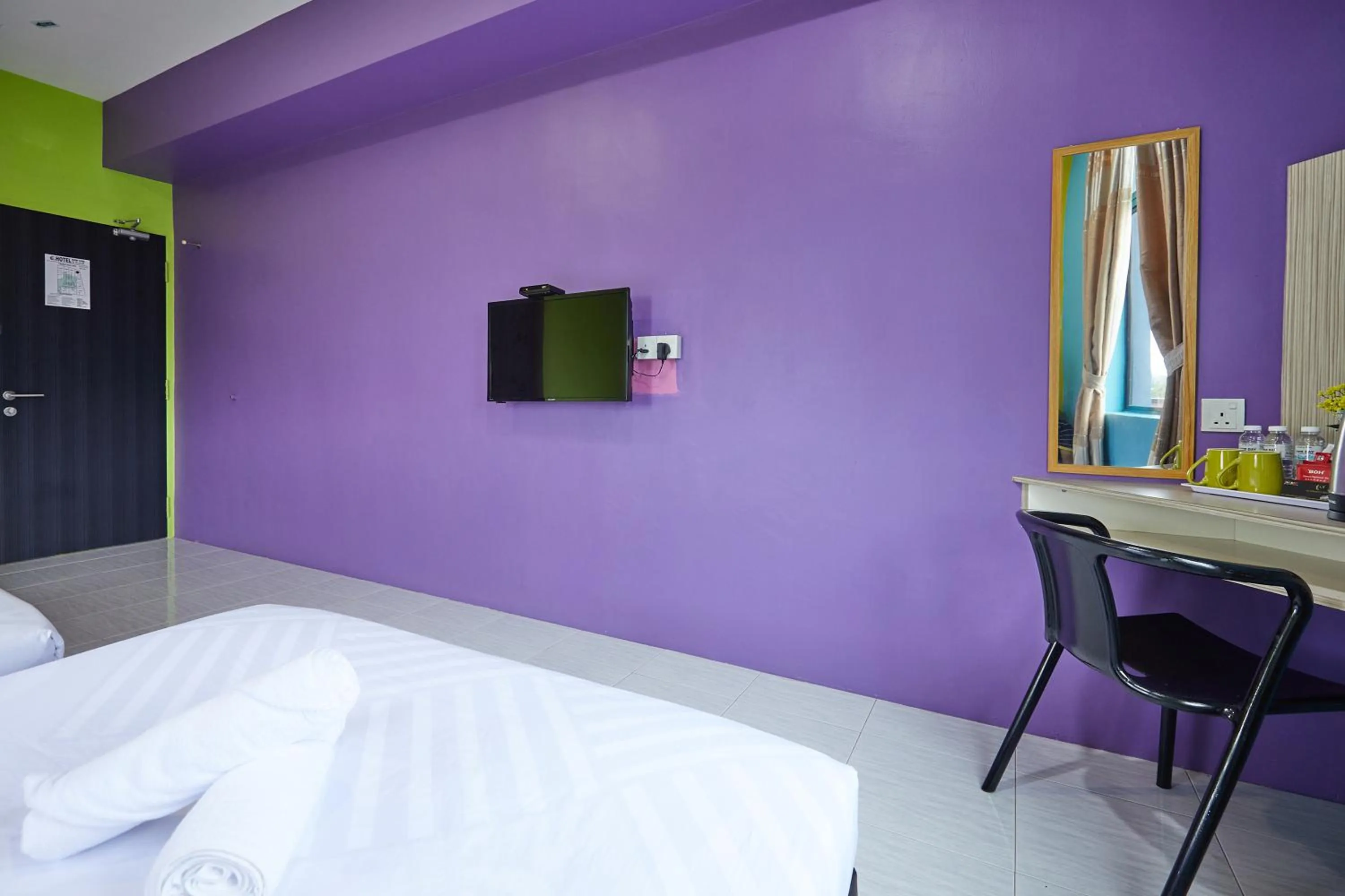 Bed in SY JERANTUT HOTEL