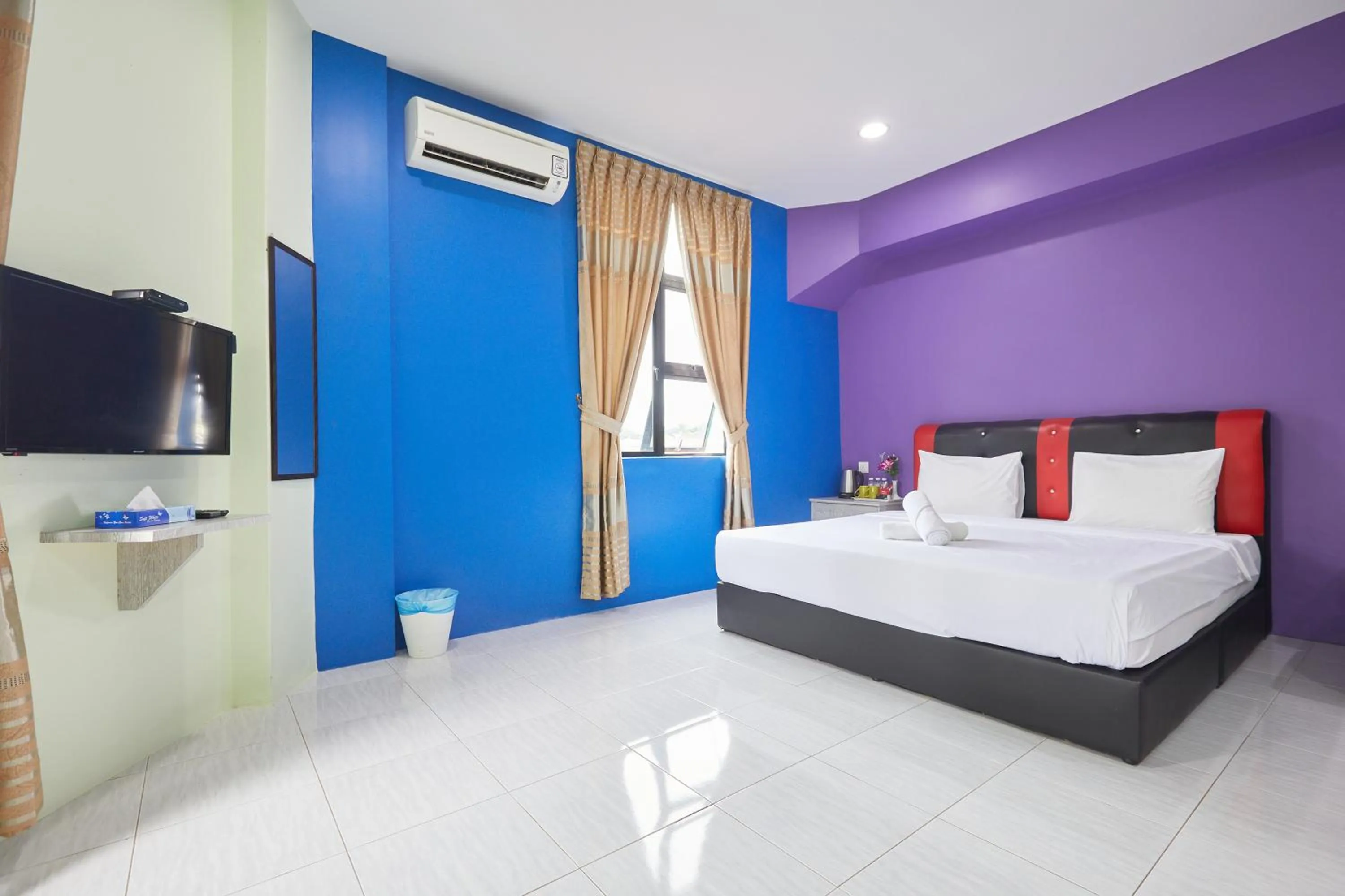 Bed in SY JERANTUT HOTEL