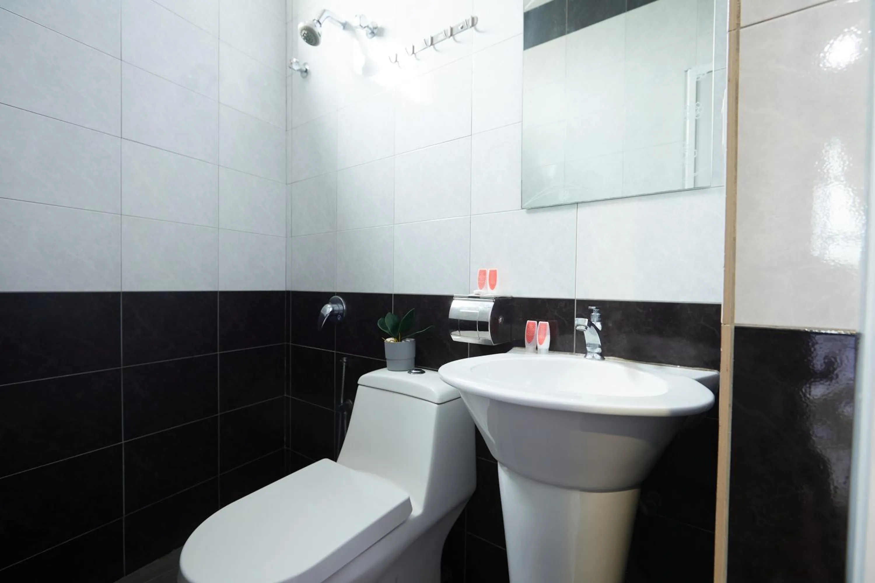 Bathroom in SY JERANTUT HOTEL