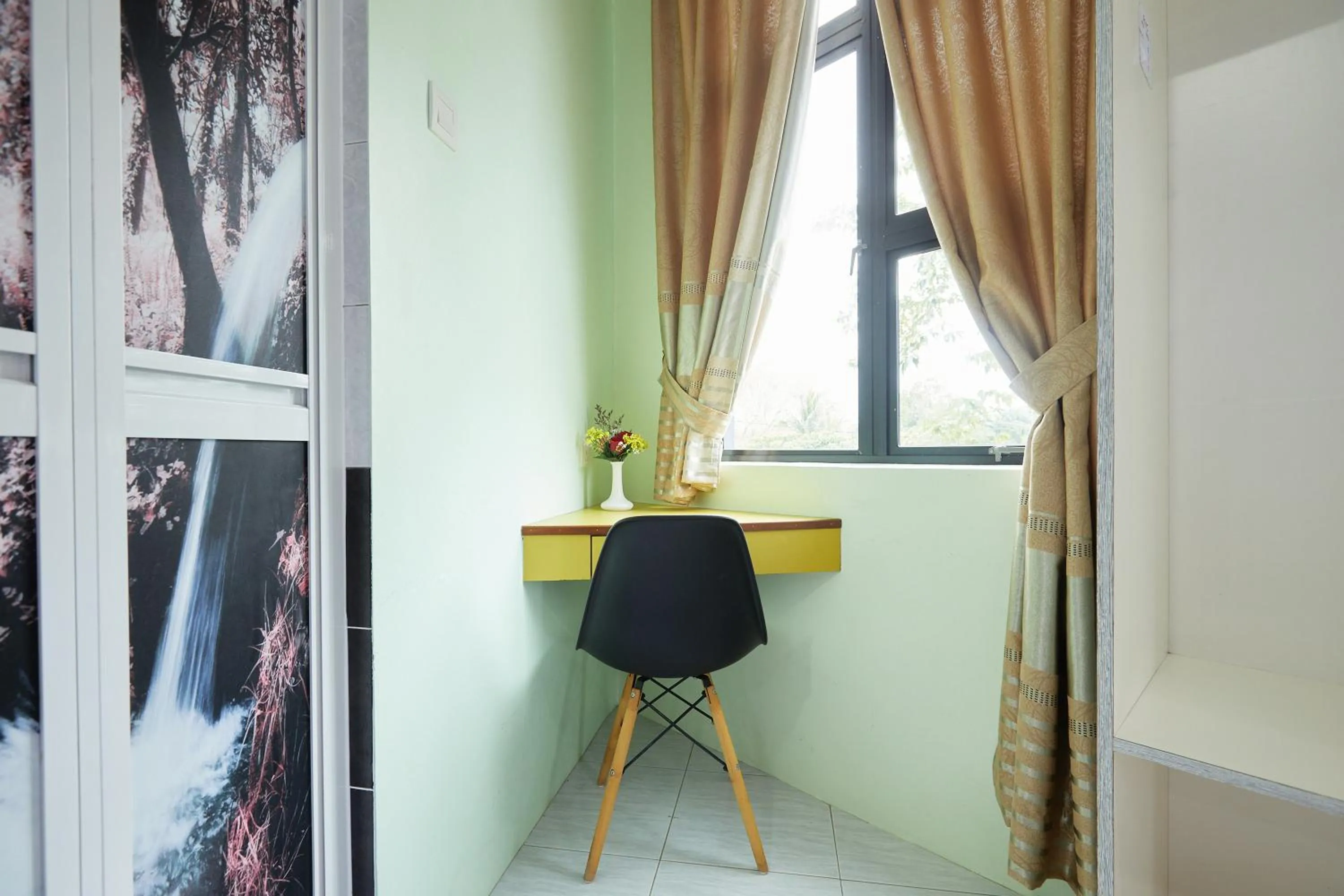 hair dresser in SY JERANTUT HOTEL