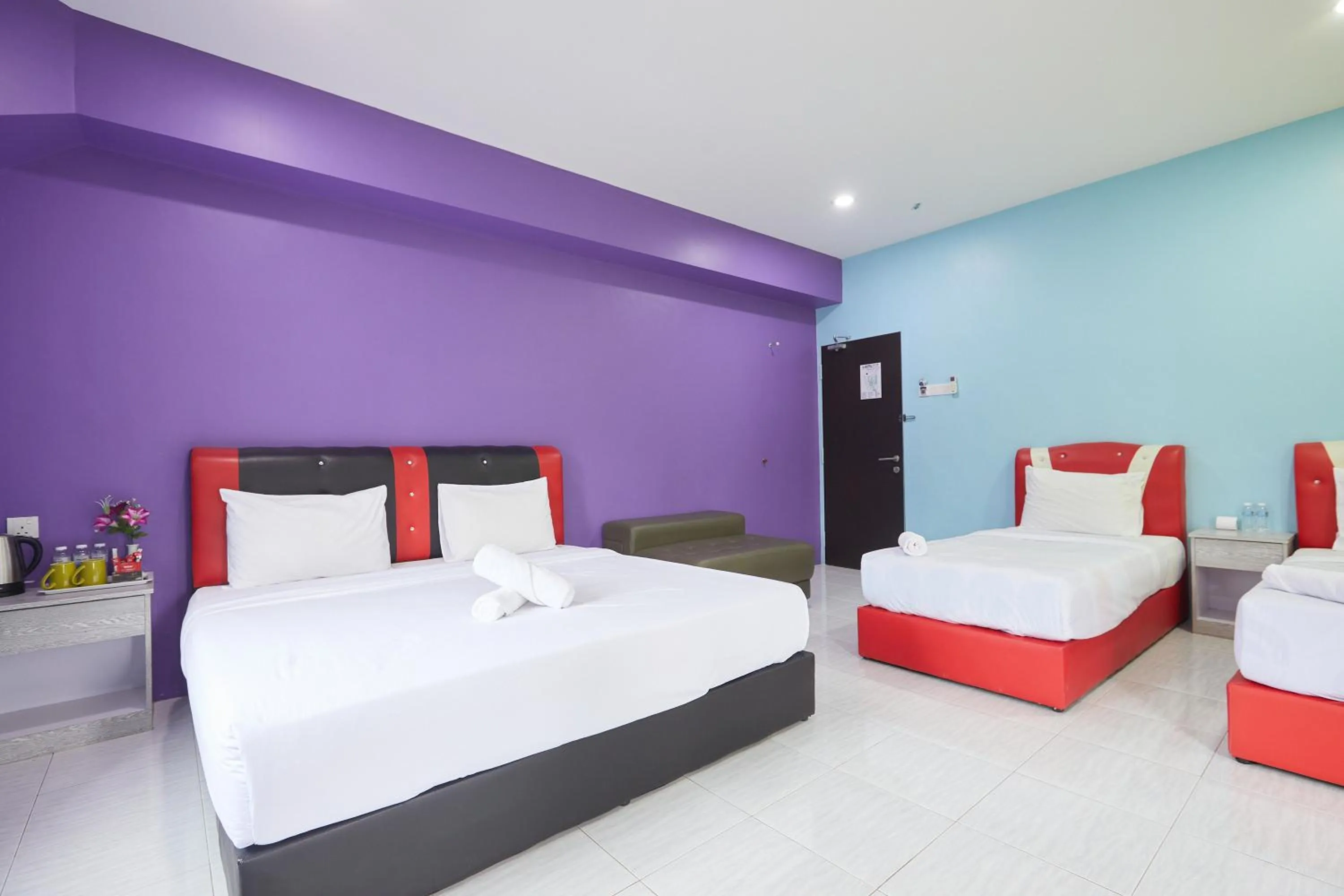 Bed in SY JERANTUT HOTEL