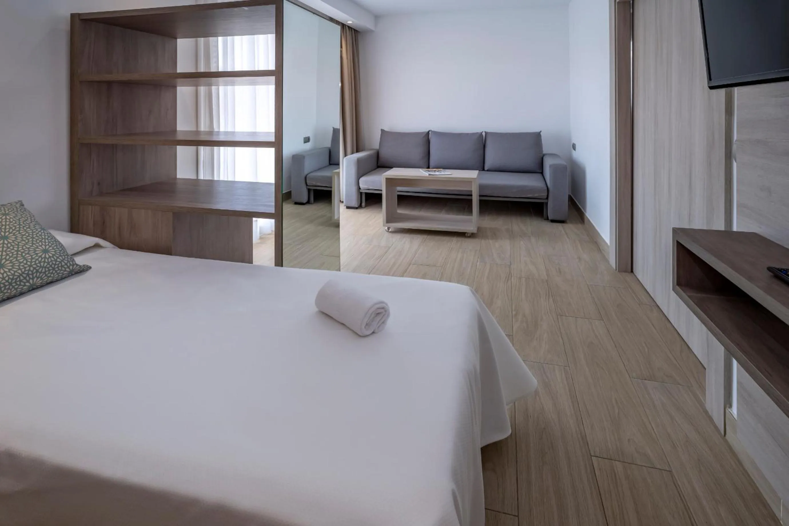 Photo of the whole room, Bed in 4R Salou Park Resort II