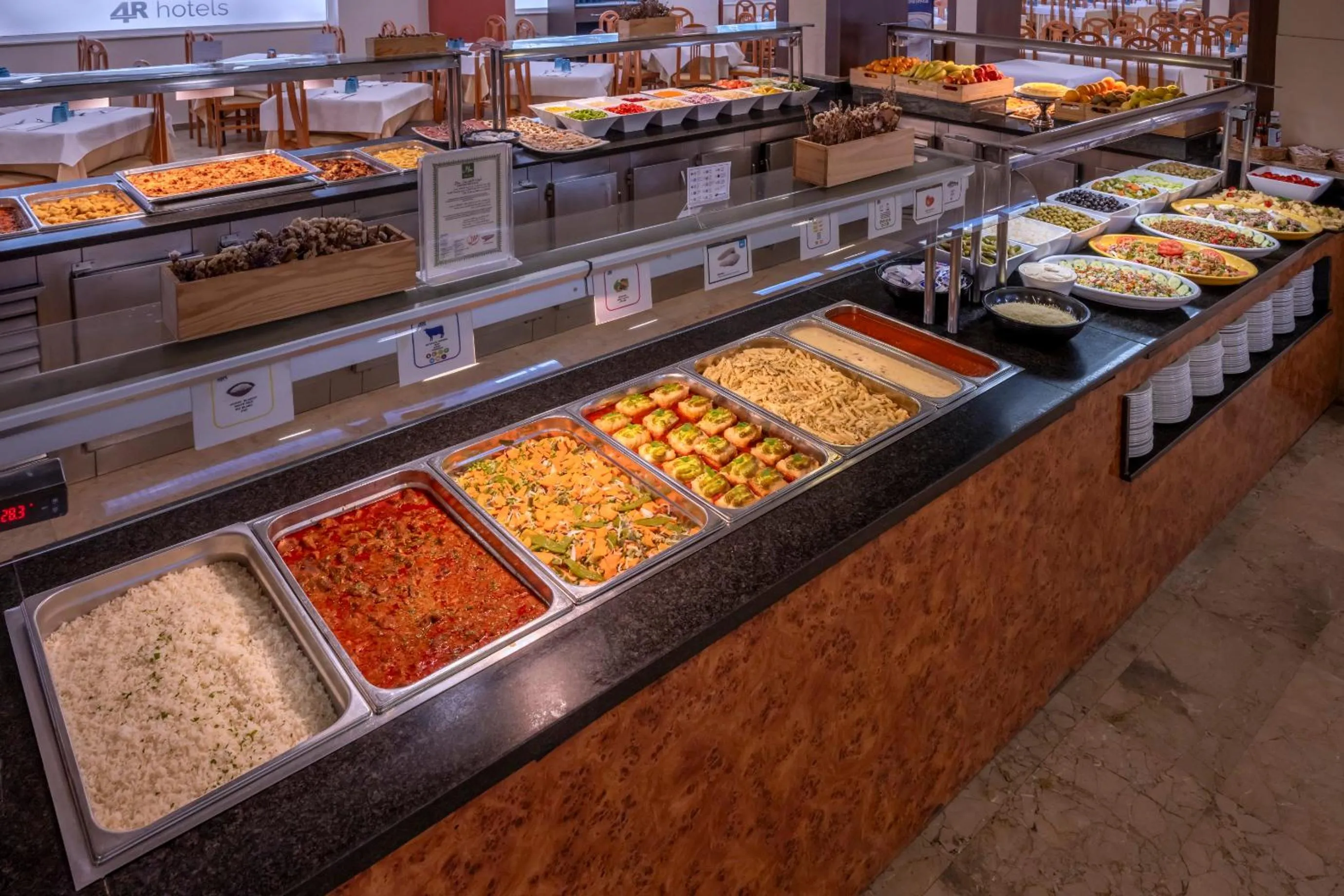 Restaurant/places to eat in 4R Salou Park Resort II