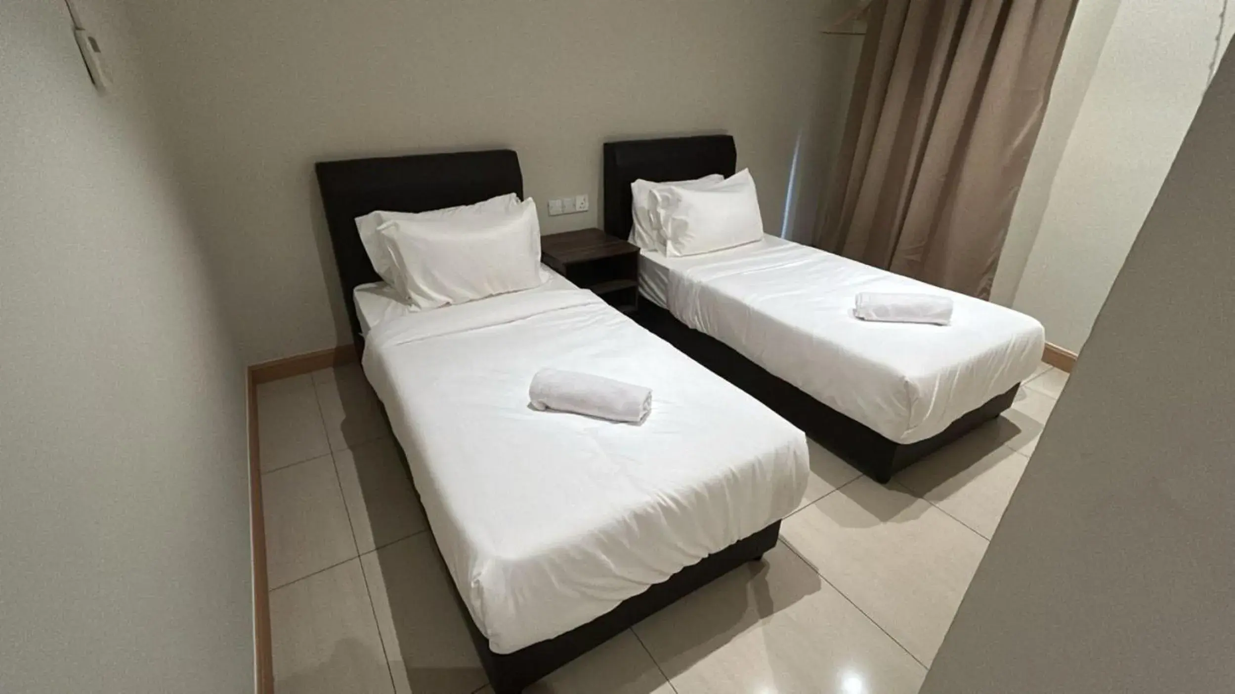 Deluxe Twin Room in Swing & Pillows - Kota Damansara Deluxe Twin Room in Swing & Pillows - Kota Damansara