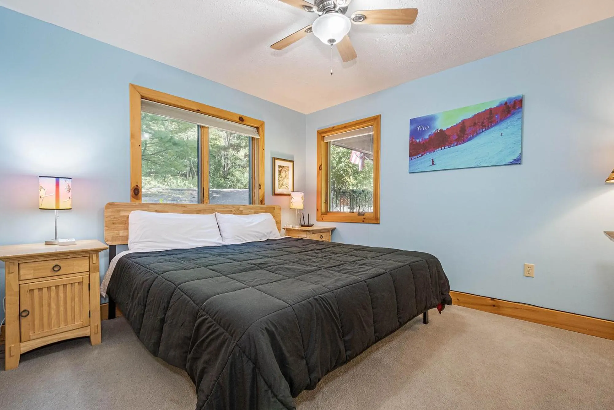 Property building, Bed in Ski Country Vista