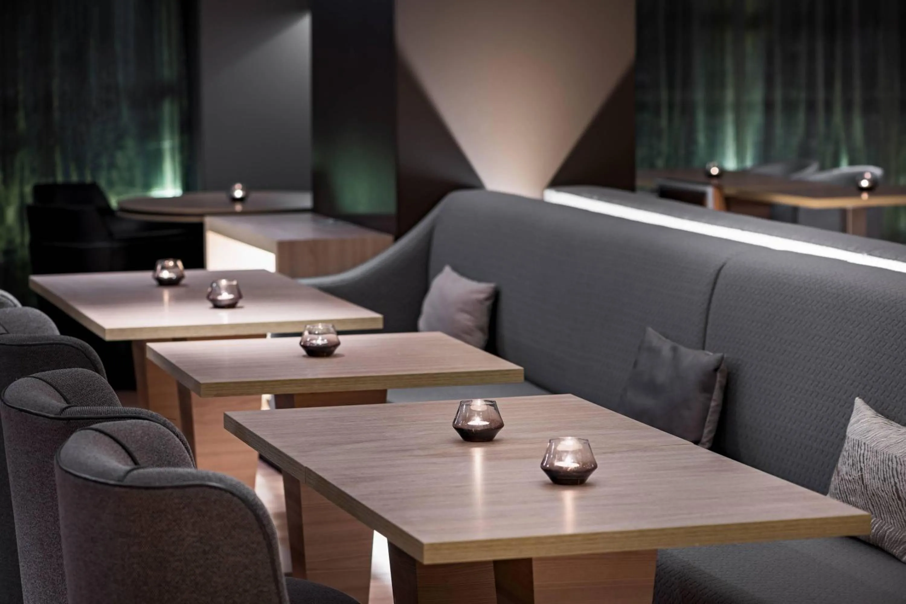 Lounge or bar in AC Hotel San Sebastián de los Reyes by Marriott