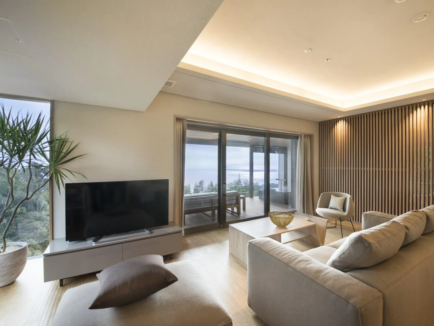 Living room in Atami Sekaie