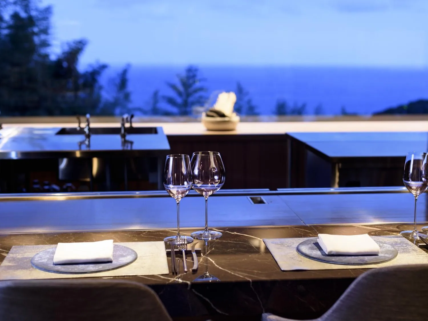 Restaurant/places to eat in Atami Sekaie