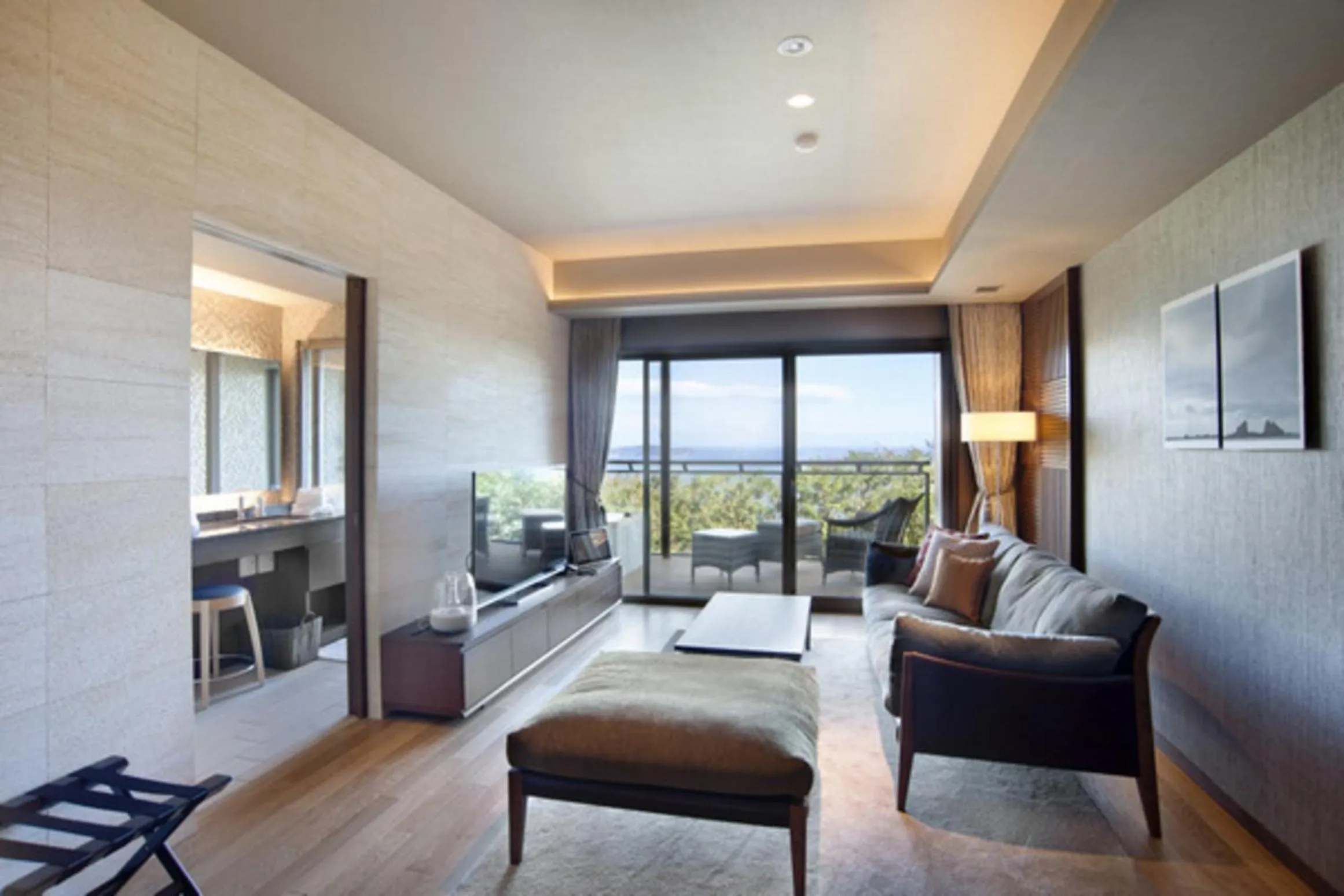 Living room in Atami Sekaie