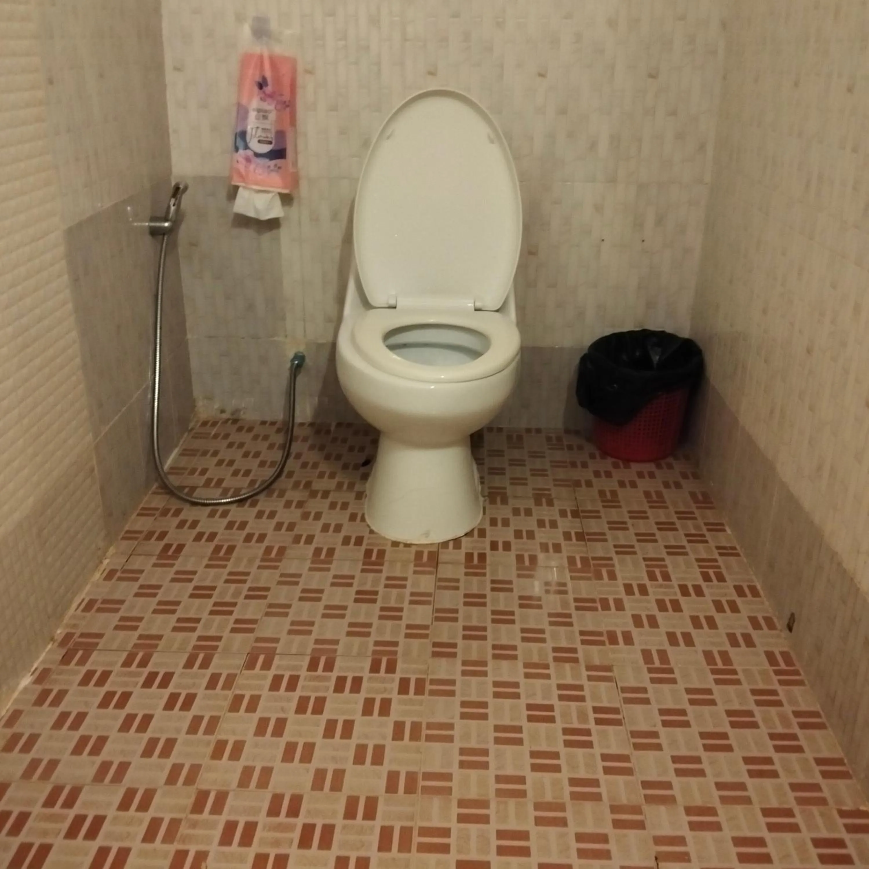 Toilet in Nomad Guesthouse