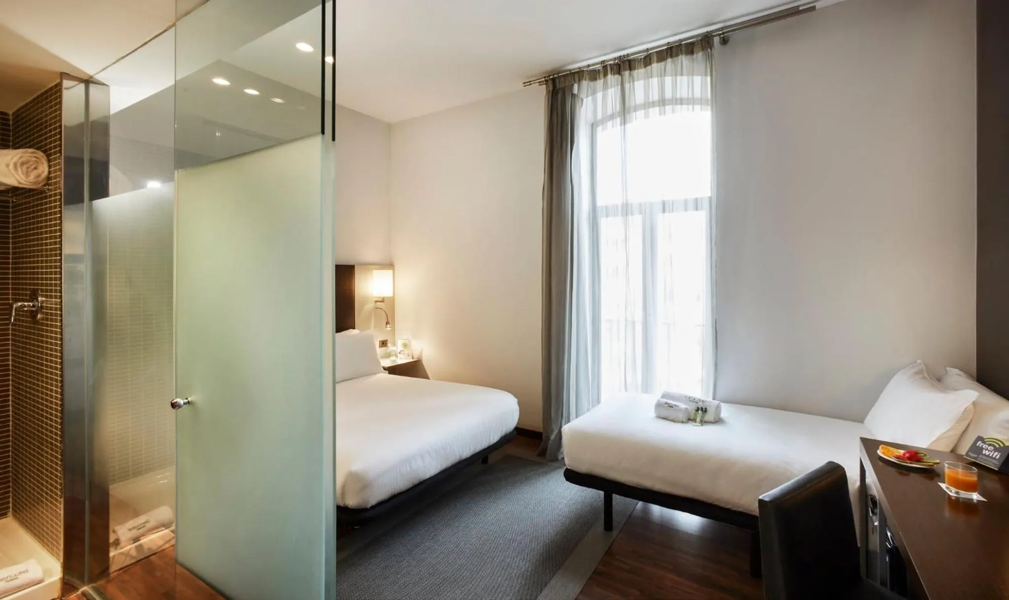 Photo of the whole room, Bed in Hotel Sercotel Ciutat D'Alcoi