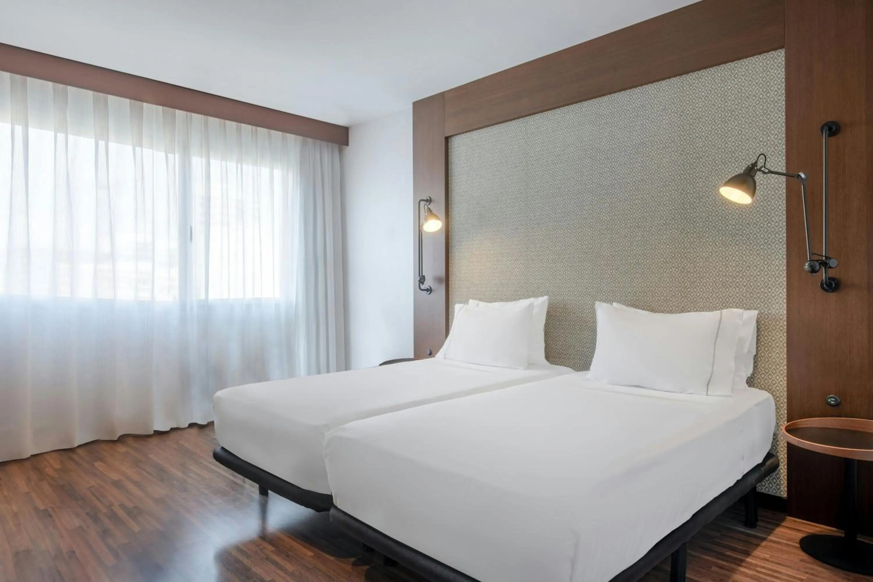 Bedroom, Bed in AC Hotel by Marriott Alicante