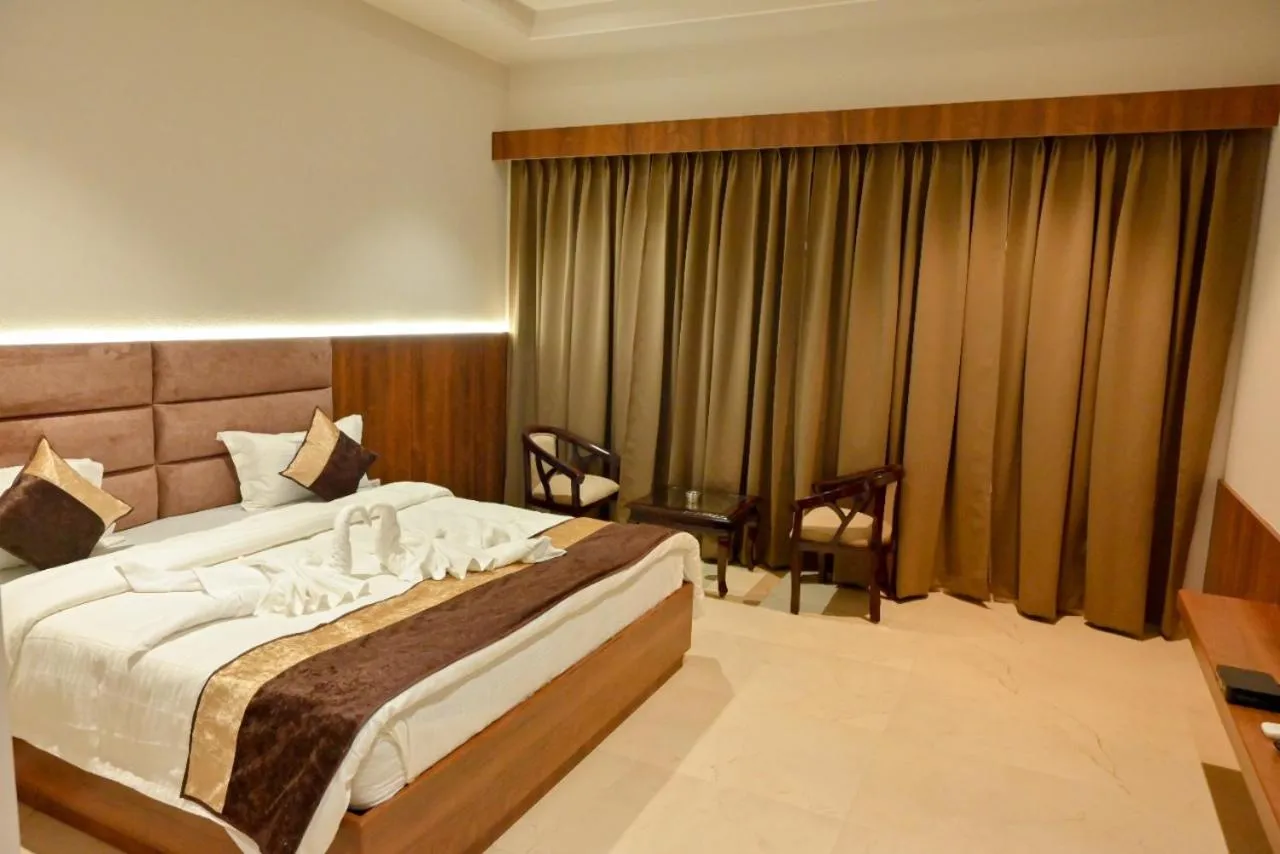 Bedroom, Bed in MD FARMS AND RESORTS