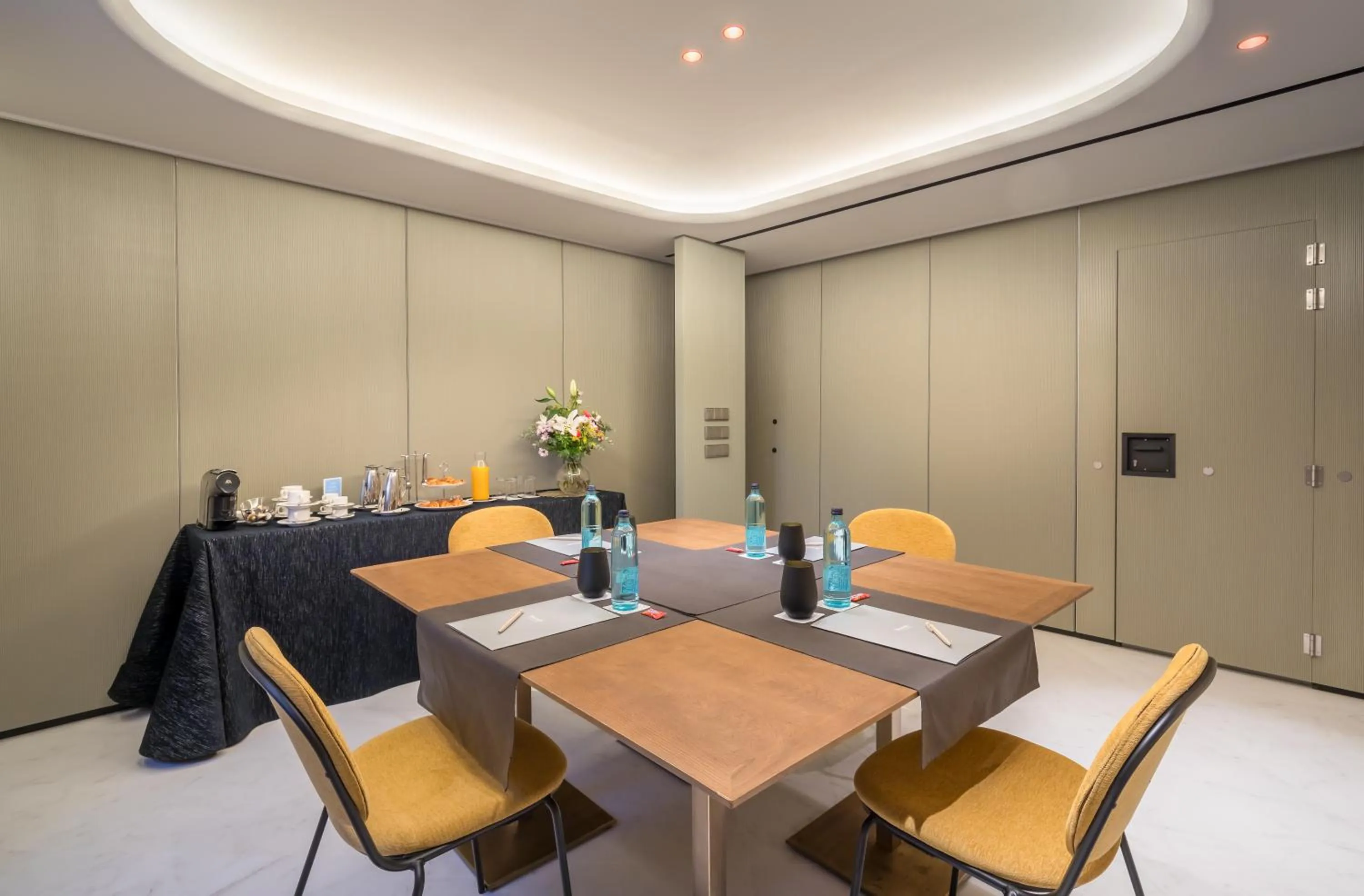 Meeting/conference room in Barceló Emperatriz