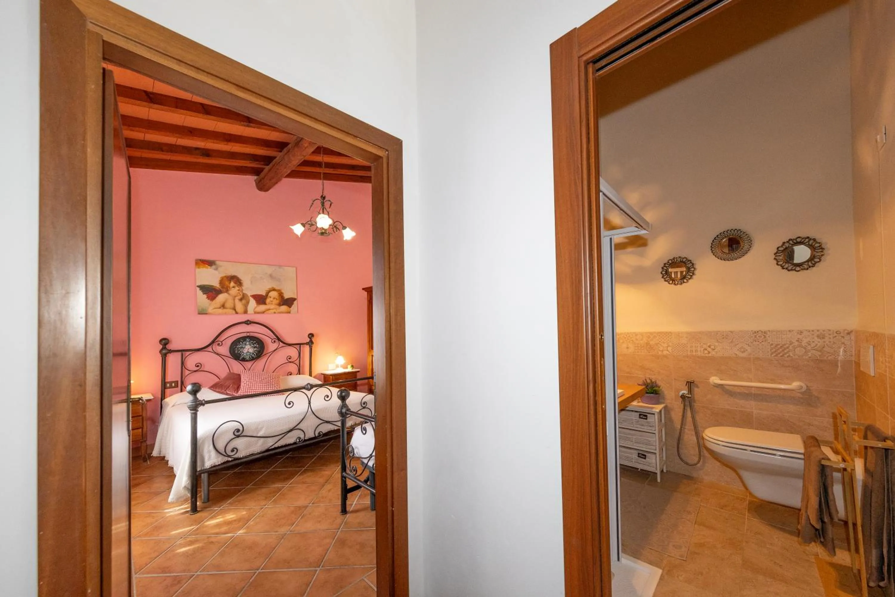 Bathroom, Bed in Villa Cresci con piscina Tuscan villa with pool near Sassetta thermal baths & Bolgheri Wine Route