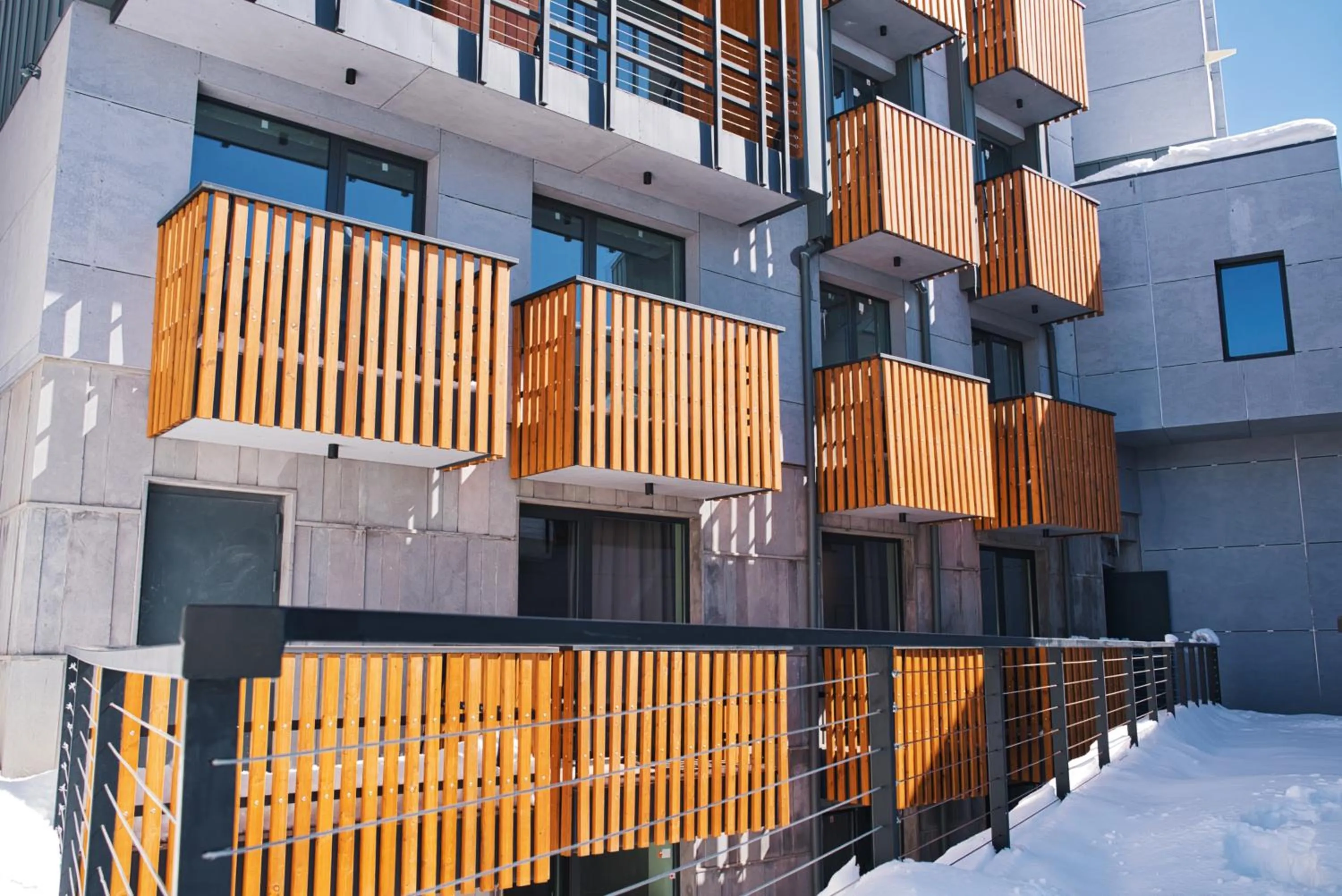 Property building in Skio