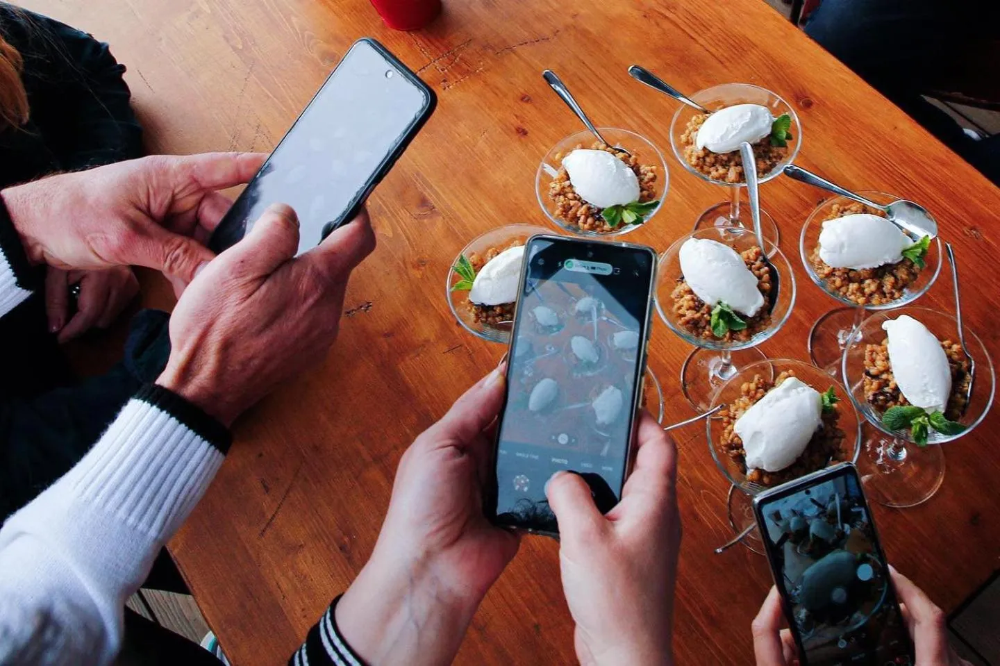 Restaurant/places to eat in Skio