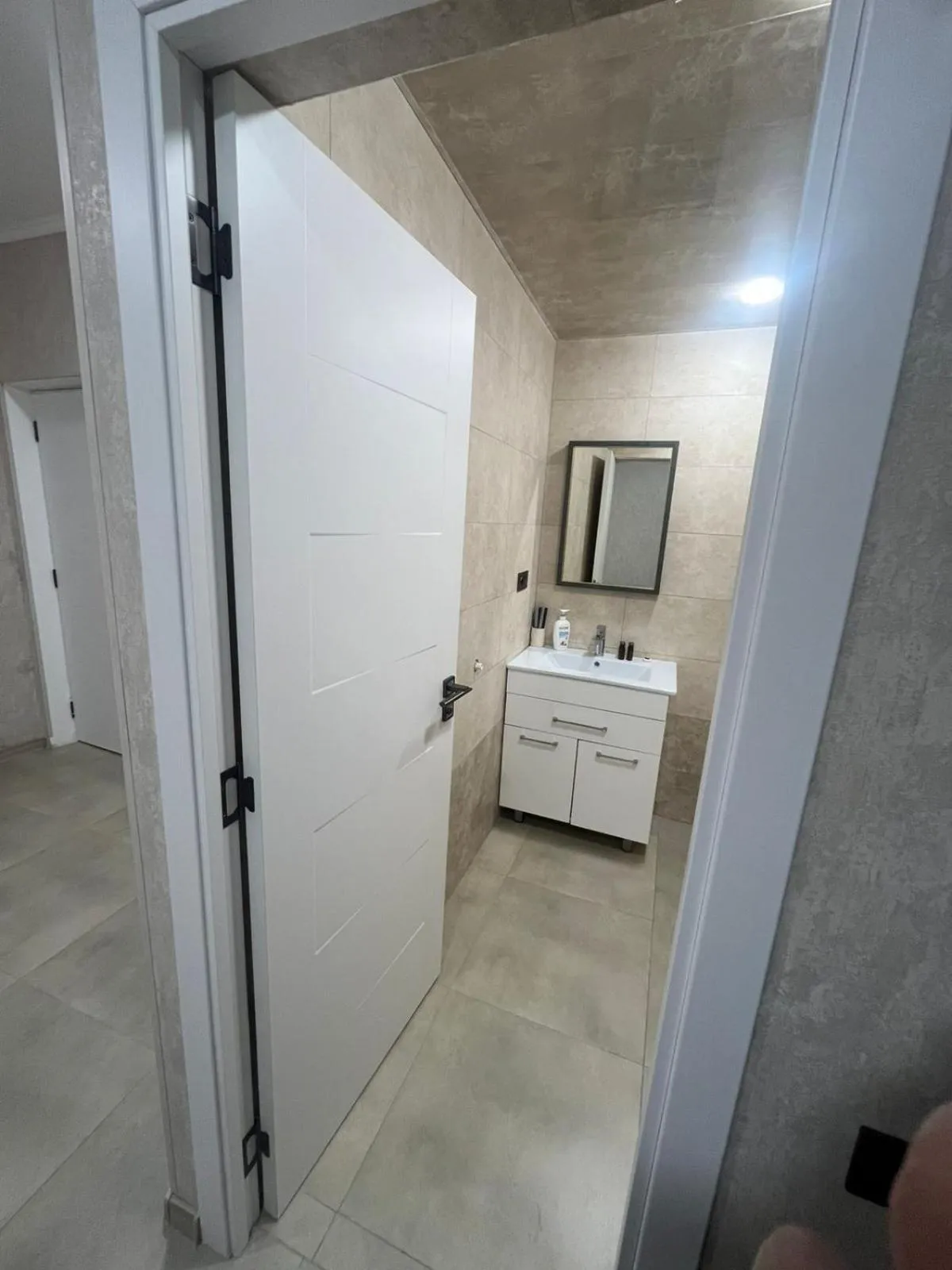 Bathroom in woolway studios