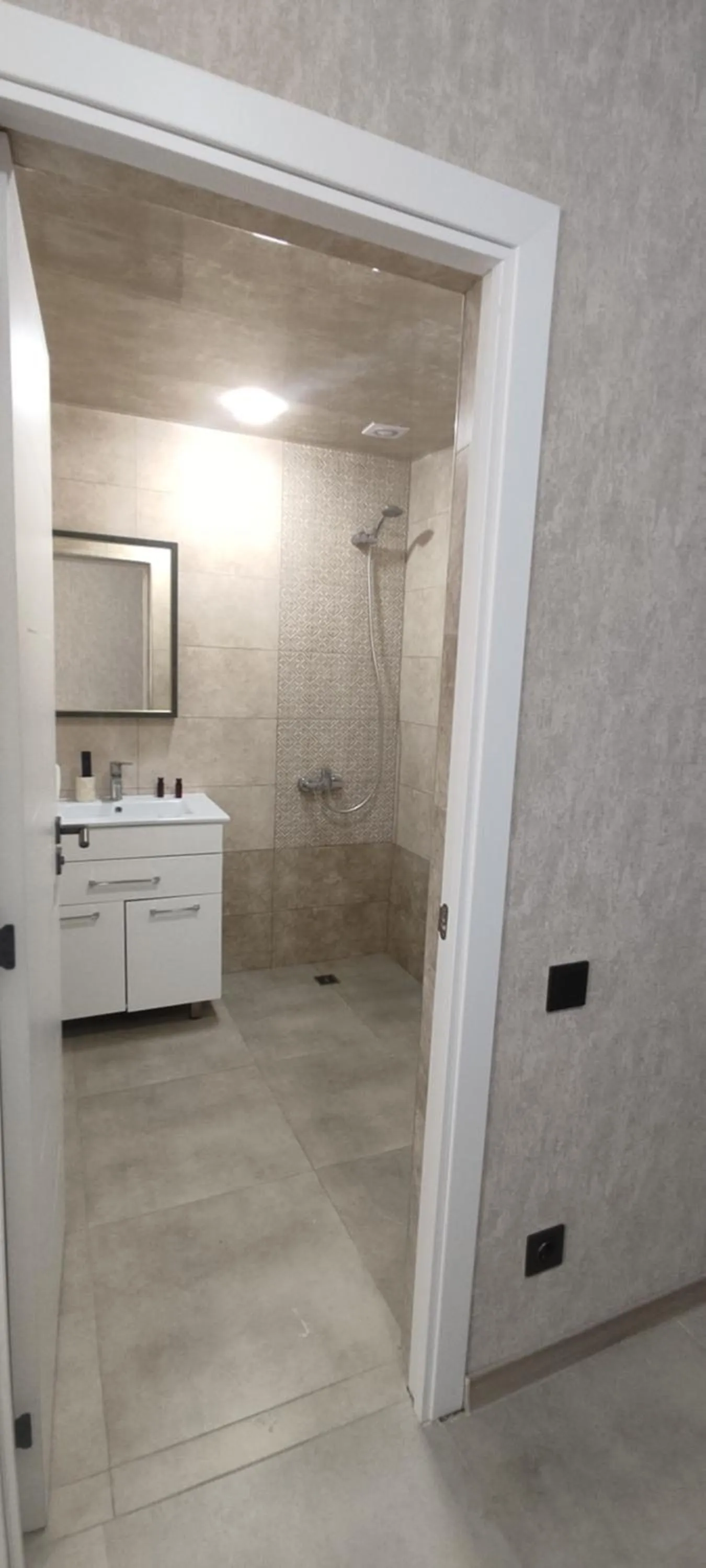 Shower in woolway studios