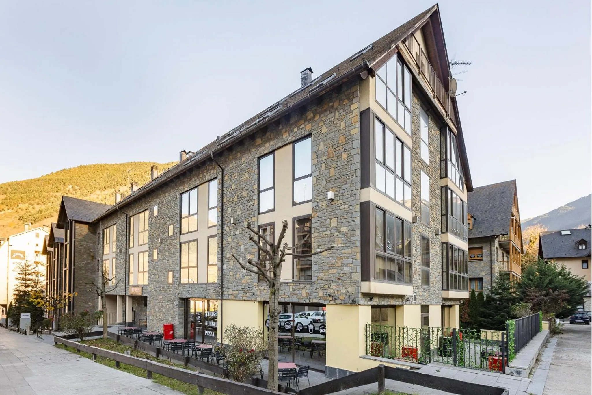 Property building in Aparthotel Nou Vielha