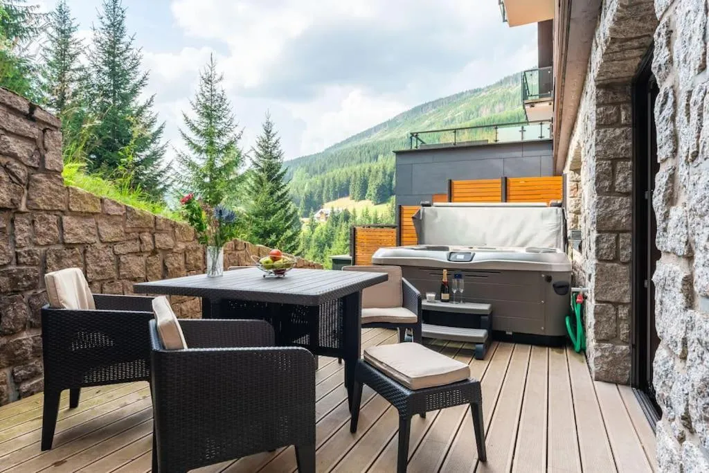 Apartment Adélka 104, private wellness - whirlpool, sauna, parking