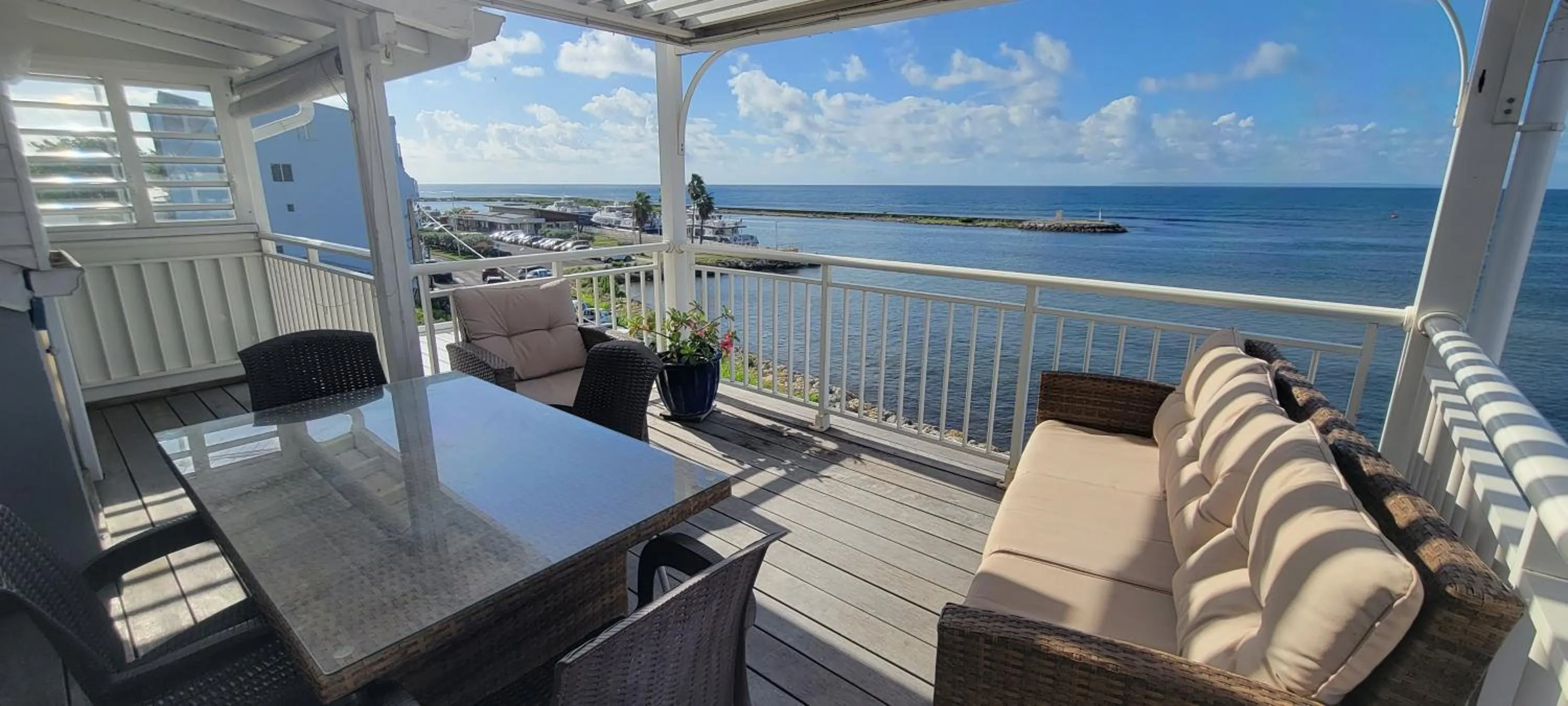 Patio in Sublime appartement face à la mer, vue panoramique