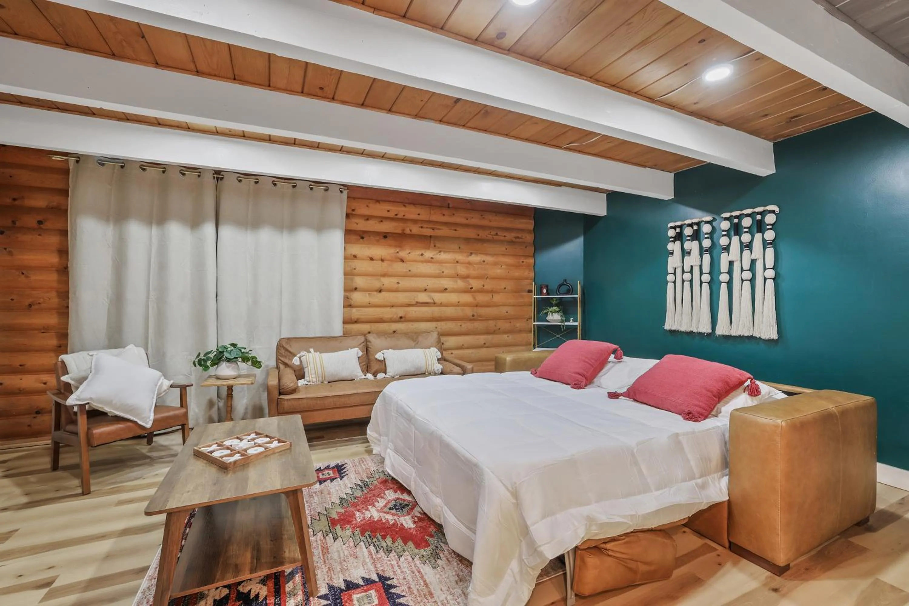 Bed in Tahoe Mountain Inn