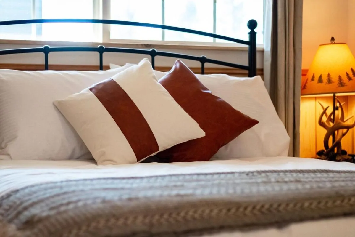 Bed in Tahoe Mountain Inn