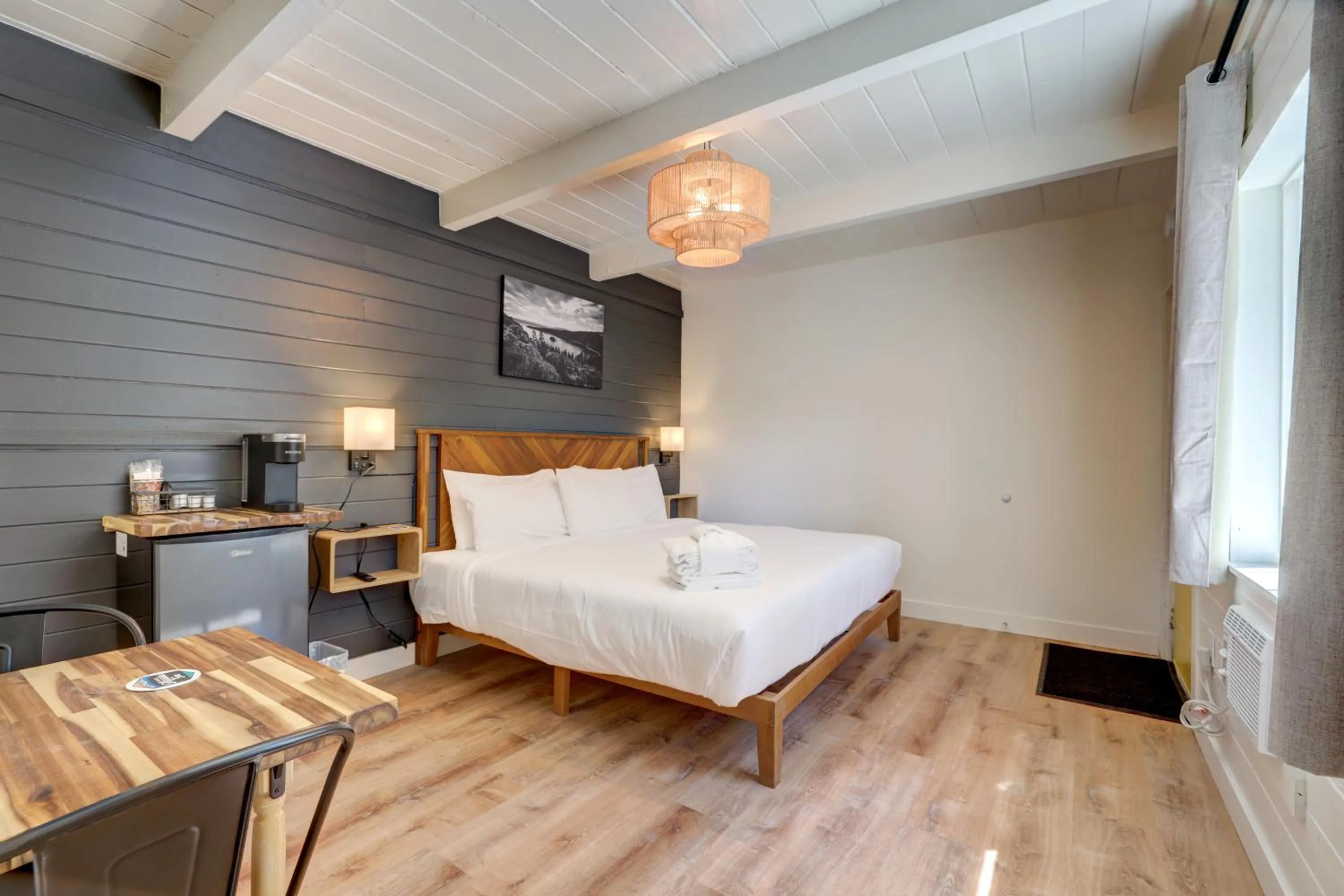 Bed in Tahoe Mountain Inn