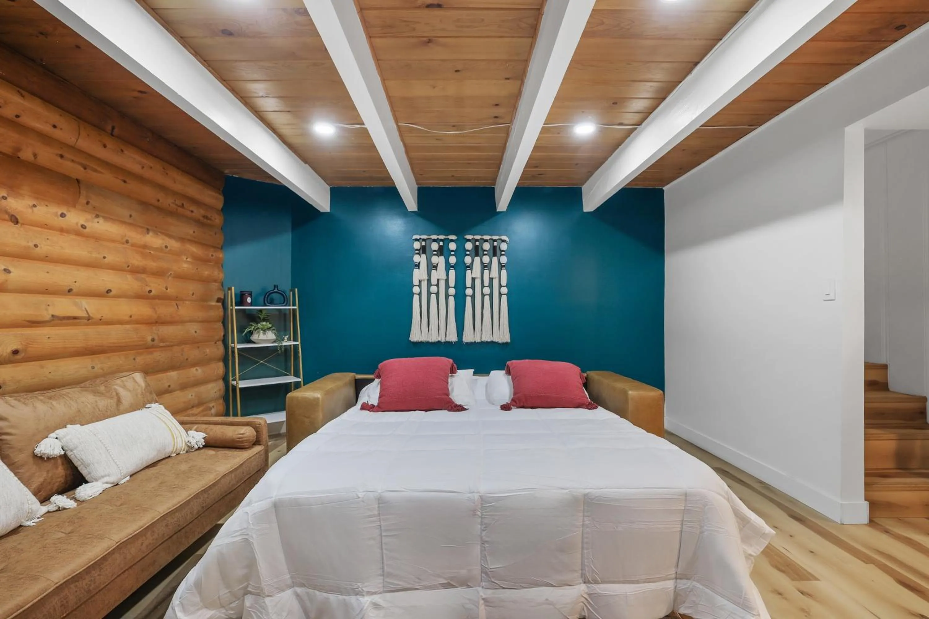 Bed in Tahoe Mountain Inn