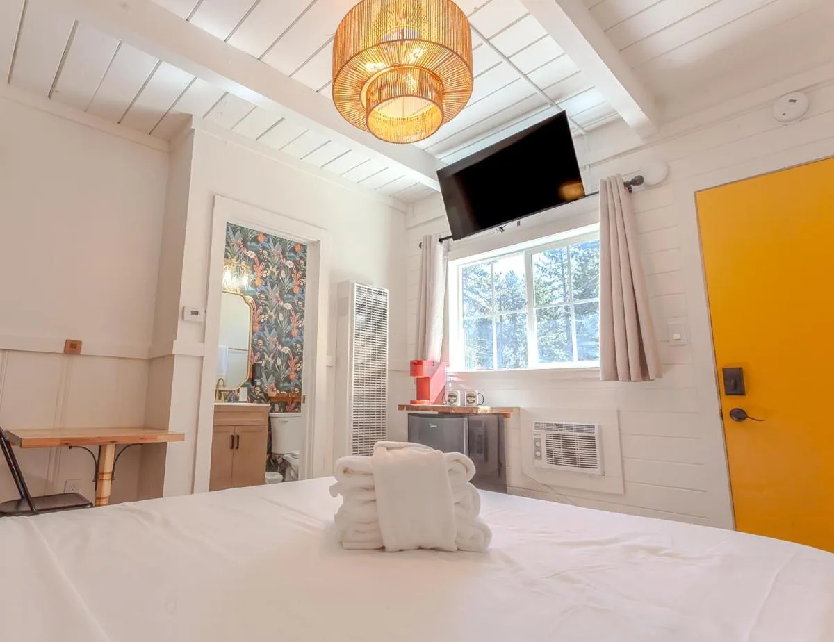 Bed in Tahoe Mountain Inn