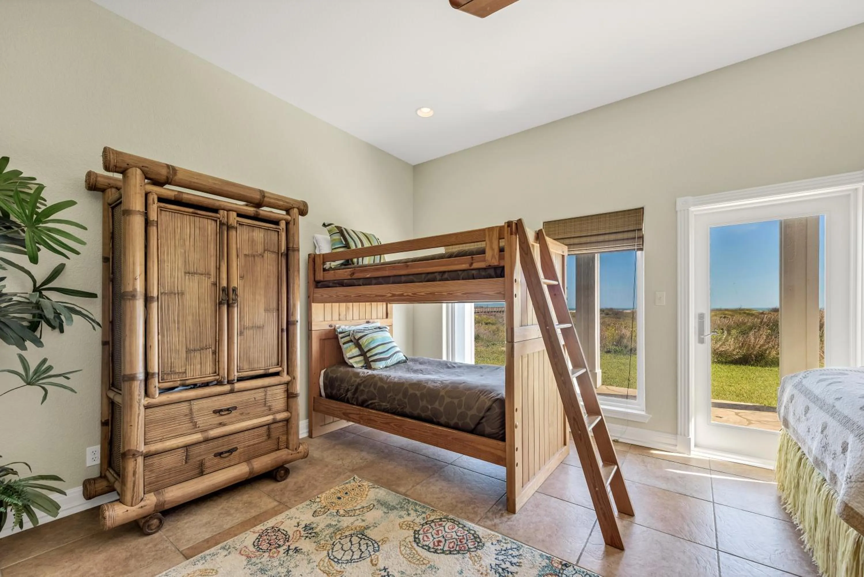 Property building, Bed in Itll Do With an Amazing View