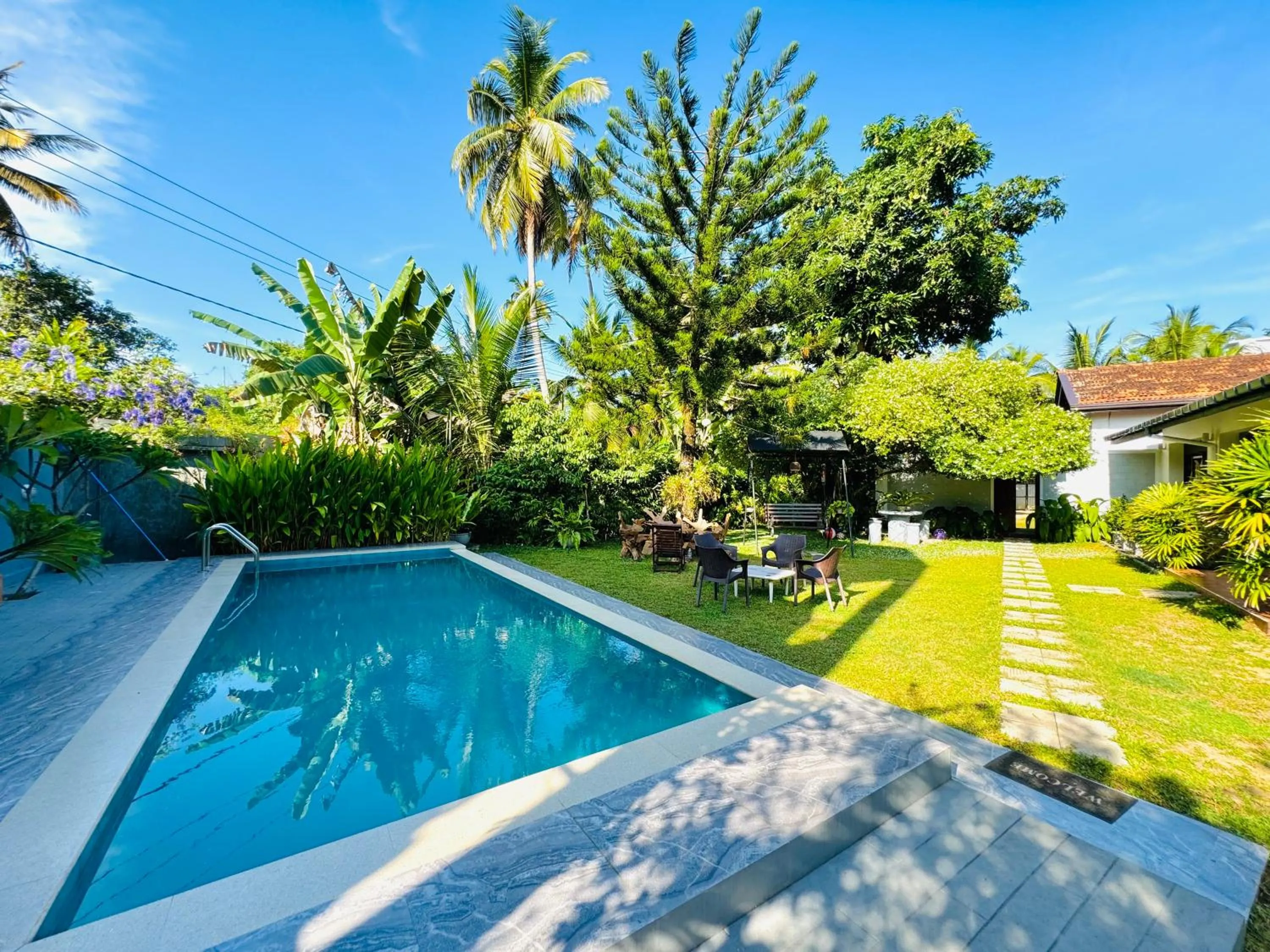 Swimming pool in Shanthi Boutique Villa